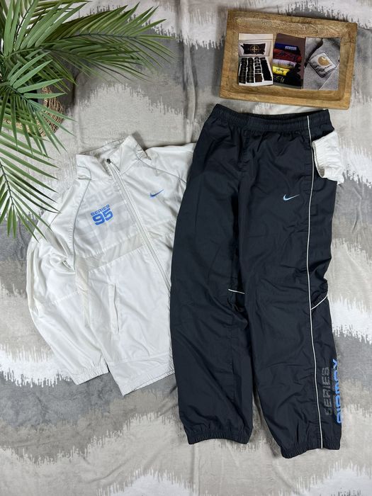 Air max 95 store tracksuit