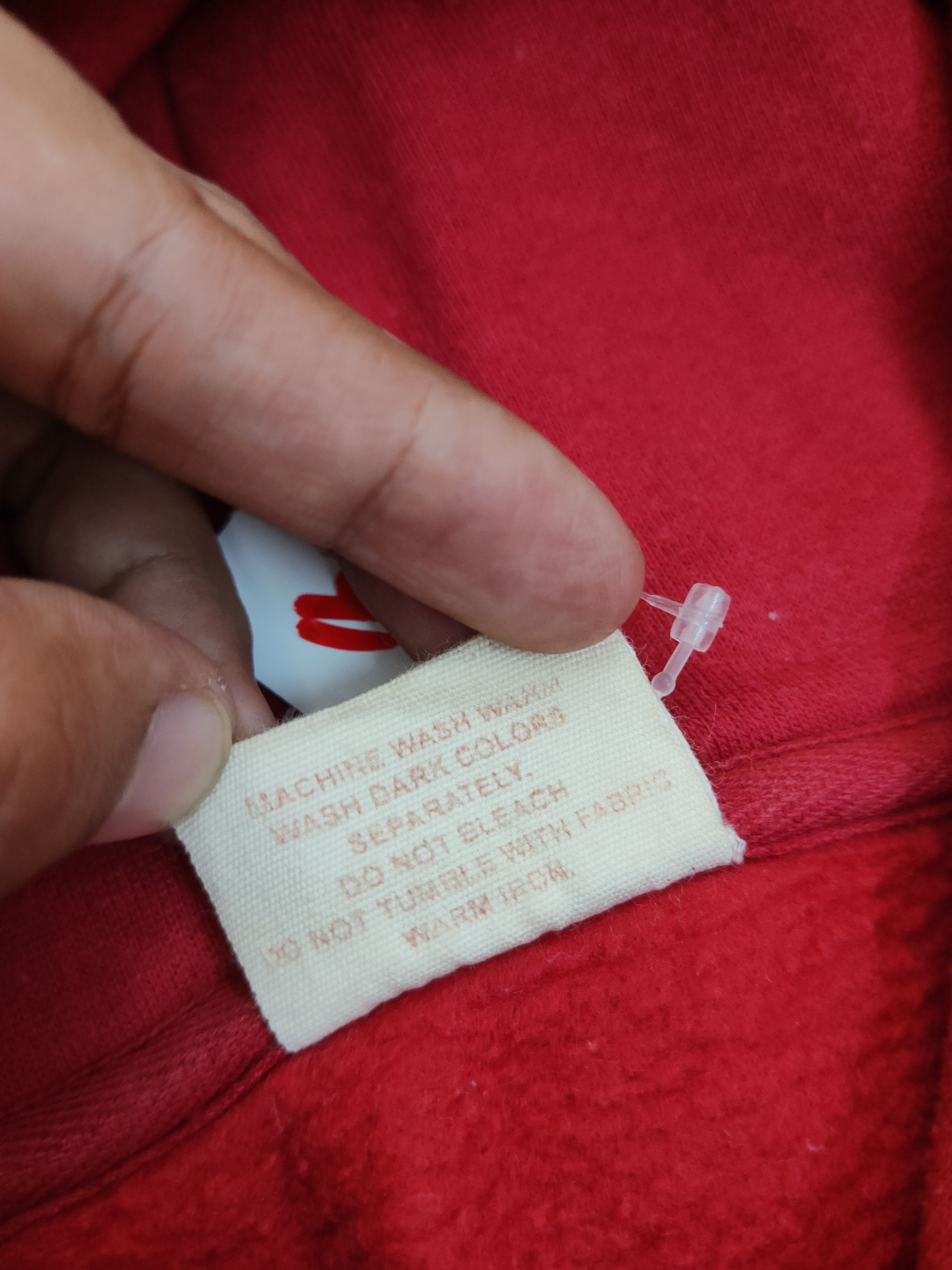 Japanese Brand Modern Label Red Hoodie Sweatshirts #W1291 Size US M / EU 48-50 / 2 - 11 Thumbnail