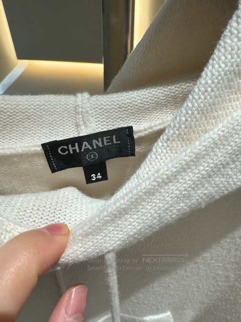 Chanel Chanel Cruise show white cashmere hooded sweater top sweat Size XXS / US 00 / IT 34 - 3 Thumbnail