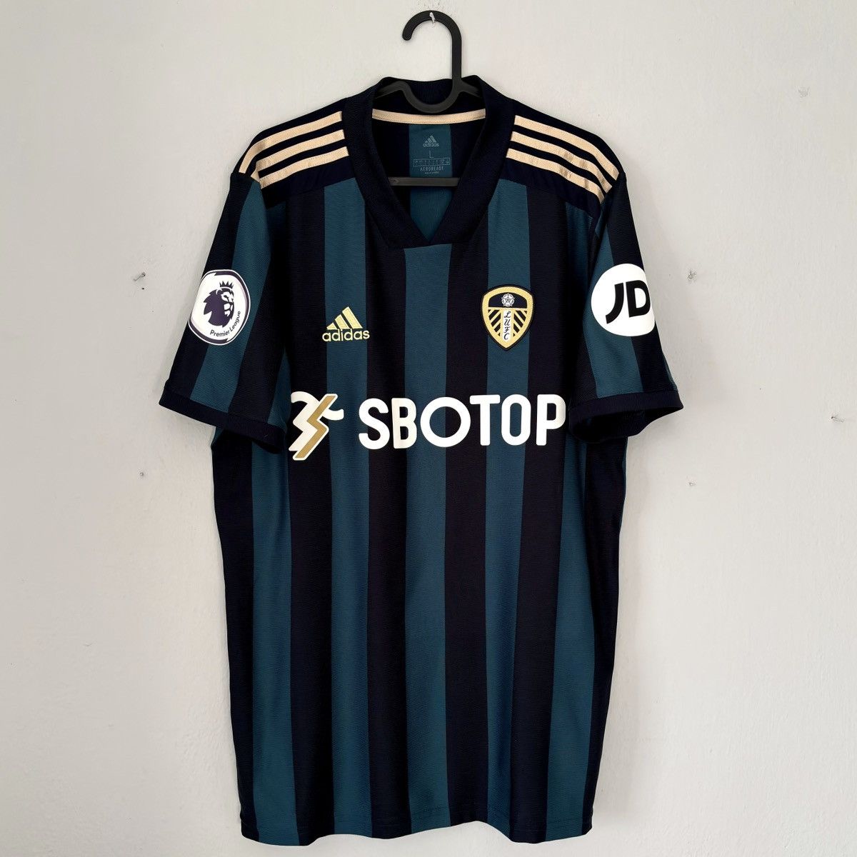 Adidas 2020 2021 Leeds United Adidas Away Kit Soccer Jersey Shirt Size US L / EU 52-54 / 3 - 2 Thumbnail