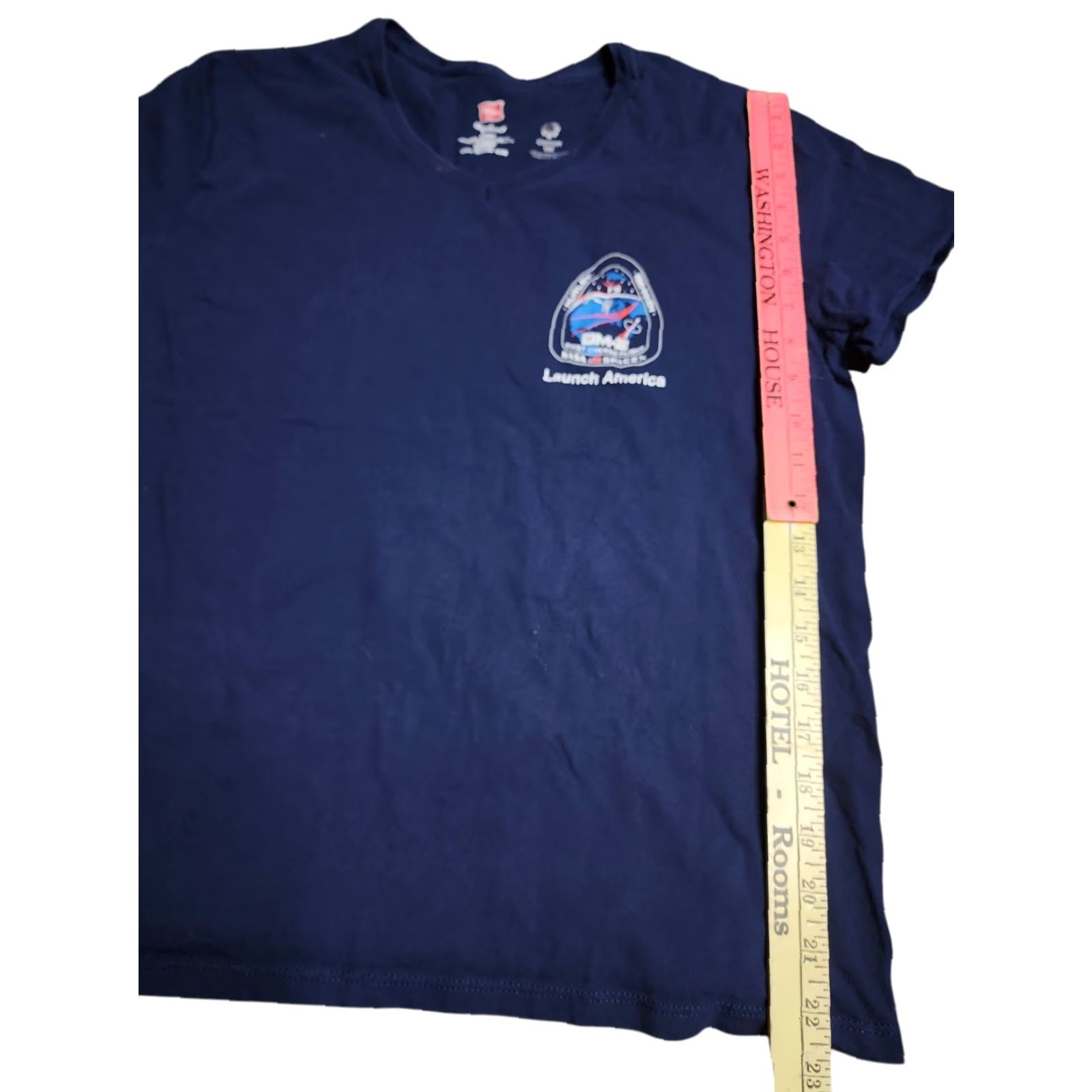 Hanes Vintage NASA SpaceX Crew Dragon Behnken DM-2 T-Shirt Women Blue Short Sleeve V-Neck Size L / US 10 / IT 46 - 3 Thumbnail