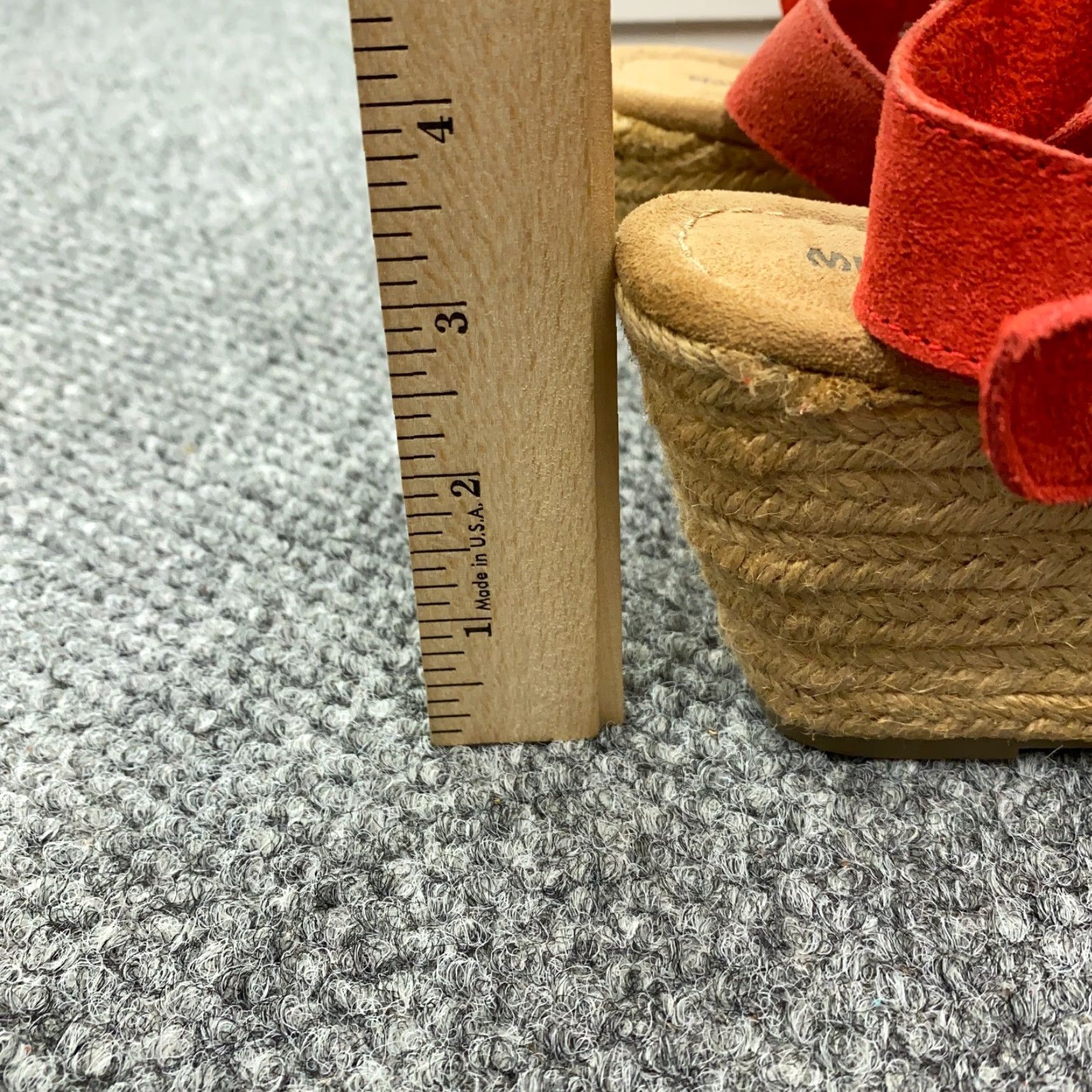 Minnetonka VINTAGE Minnetonka Women’s Sandals Size 6 Leather Wedge Open Toe Poppy Red Strappy Size US 6 / IT 36 - 7 Thumbnail