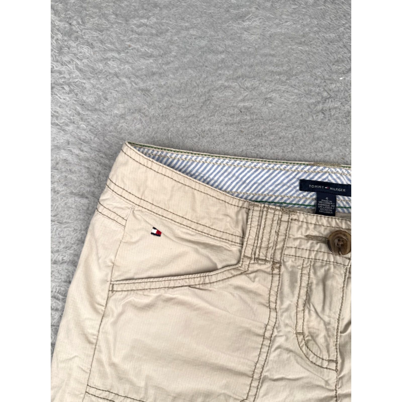 Tommy Hilfiger Tommy Hilfiger Shorts Women's Regular Beige 30x6 Pocket Chino Cutoff Low Rise 6 in 4 Brand: Tommy Hilfiger Womens Summer 90s American Sports Style Size 27" / US 4 / IT 40 - 4 Thumbnail