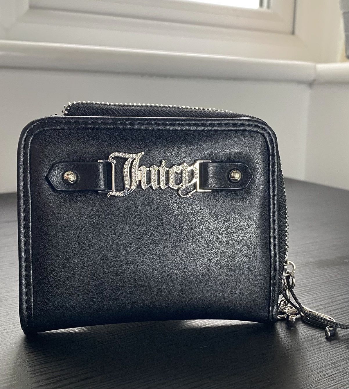 Juicy Couture SLG Small Zip Wallet RRP $95
