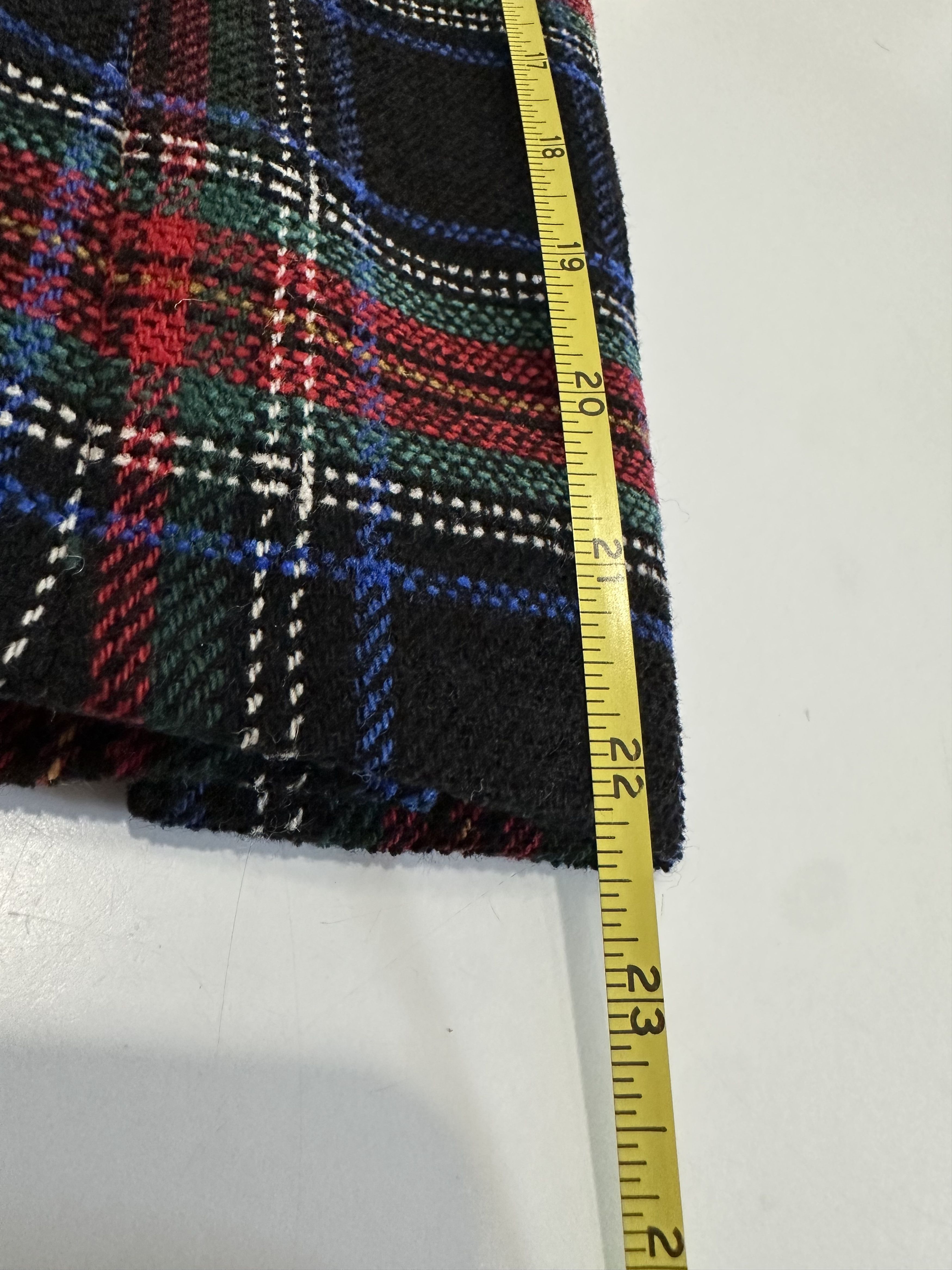 Liz Claiborne Liz Claiborne Women's Blazer Red Black Plaid Velvet Wool Size ONE SIZE - 6 Thumbnail