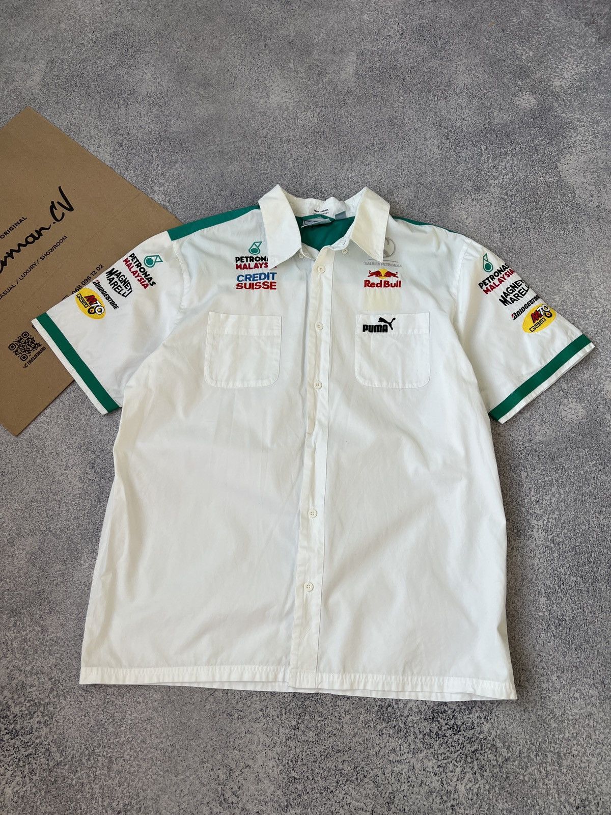 Vintage Vintage 90s Petronas Shorts Sleeve Racing Button up Size US L / EU 52-54 / 3 - 4 Thumbnail