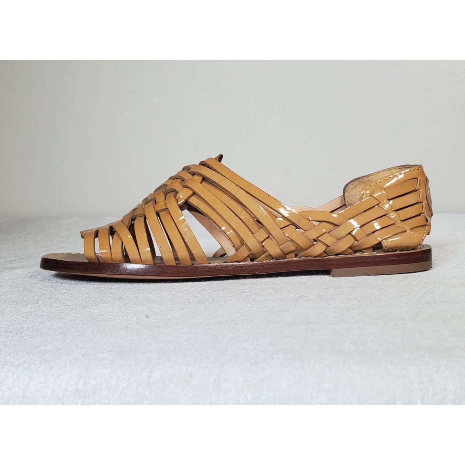 Tory Burch Tory Burch Anya Sandals Women's US 6 M Tan Patent Leather Woven Huarache Flat Size US 6 / IT 36 - 5 Thumbnail