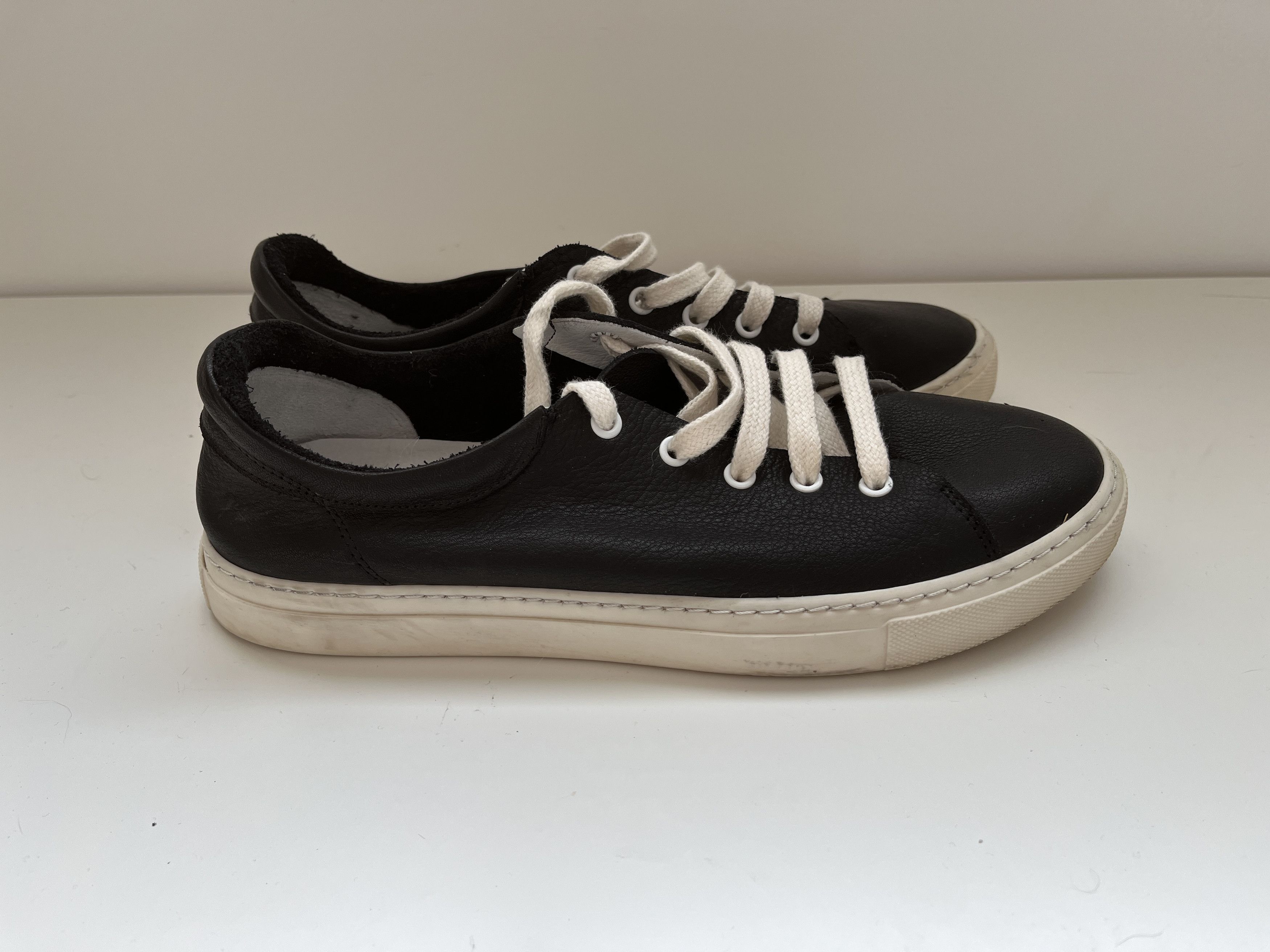 Designer Bueno Rascal Leather Shoes size 8 Size US 8 / EU 41 - 3 Thumbnail
