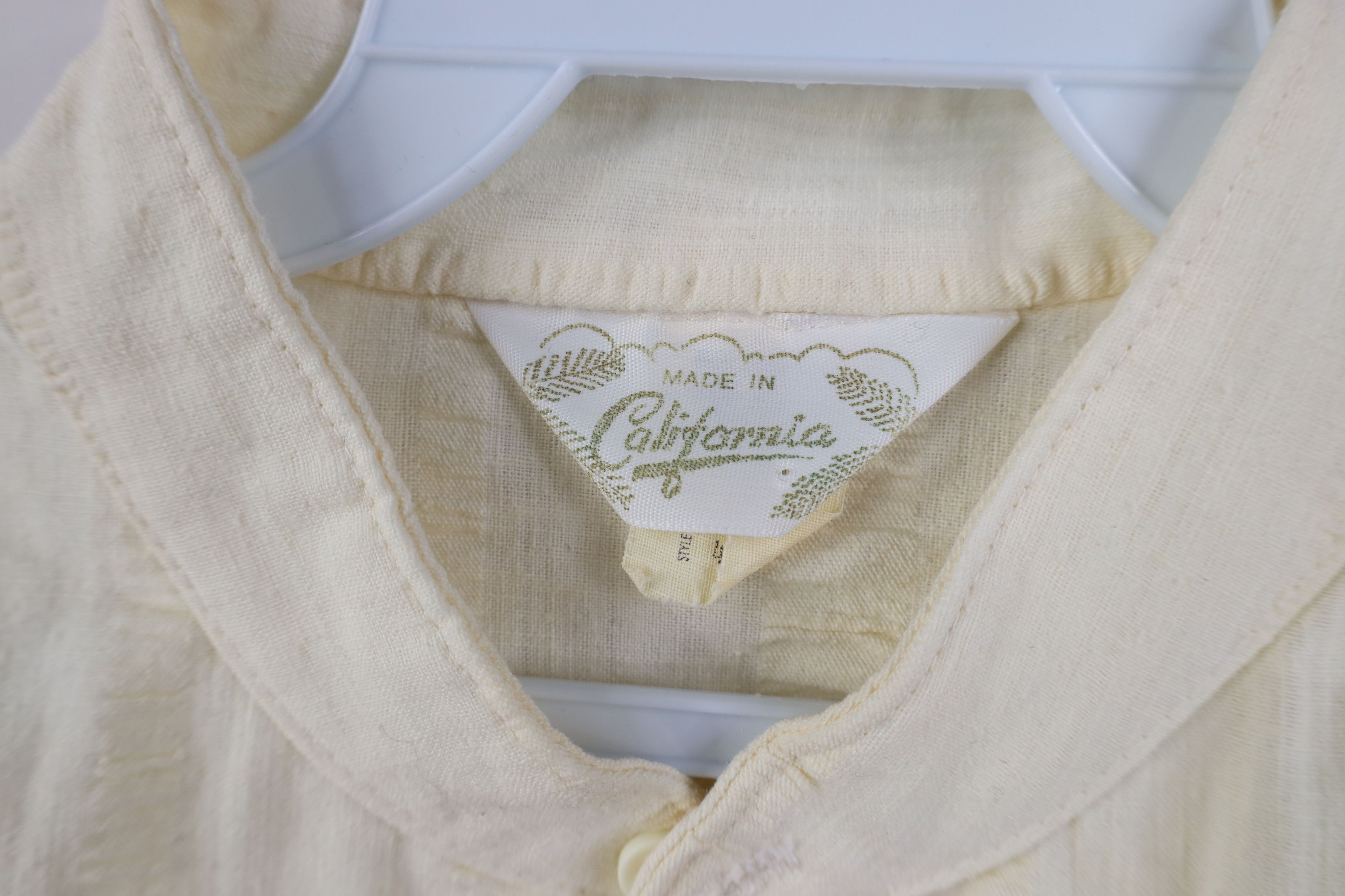 Vintage Vintage 70s Streetwear Band Collar Henley T-Shirt Cream USA Size US M / EU 48-50 / 2 - 8 Thumbnail