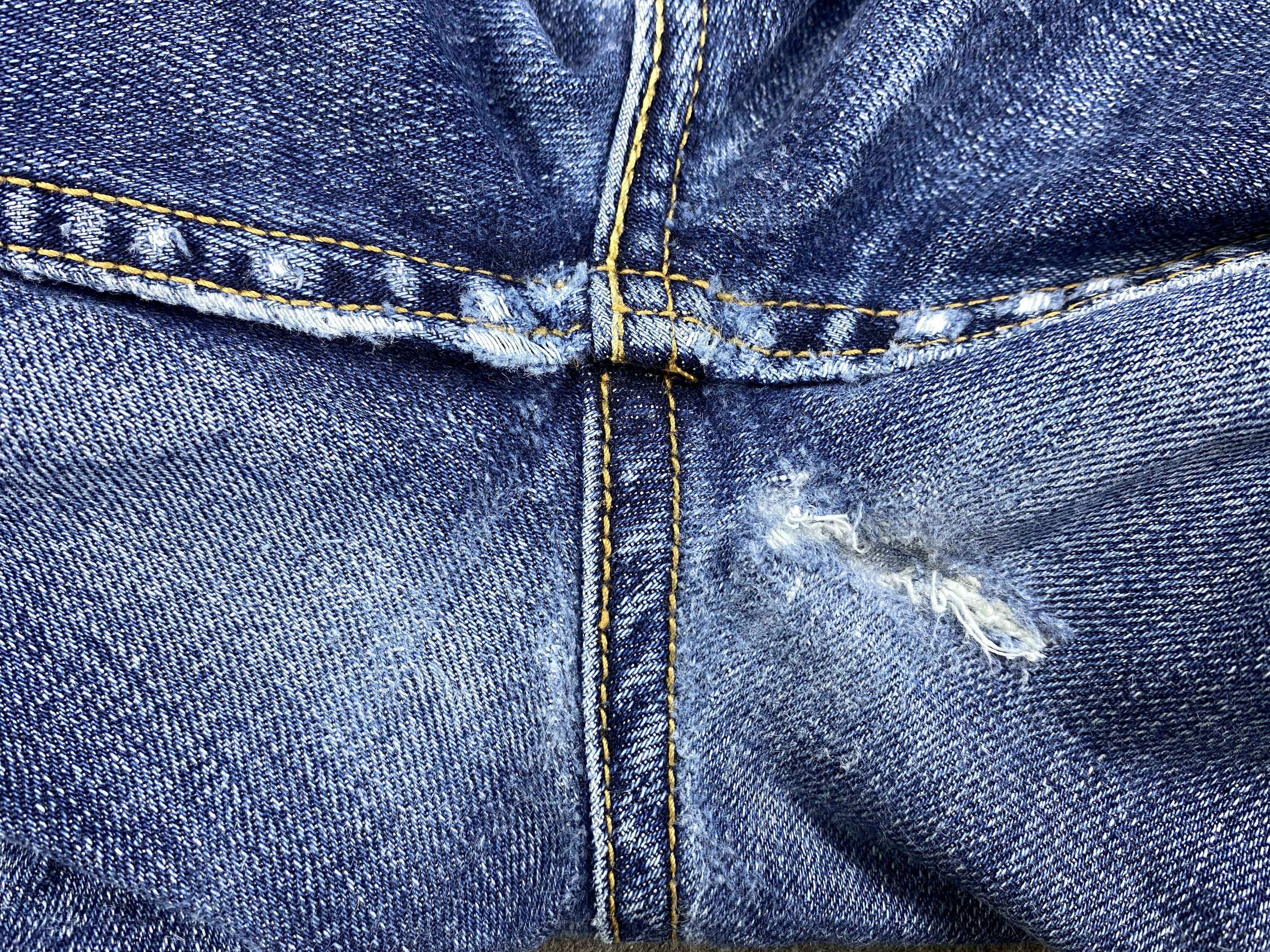 Levi's Distressed Blue Levi's 512 Jeans 31x31 Denim -SJ085 Size US 31 - 11 Thumbnail