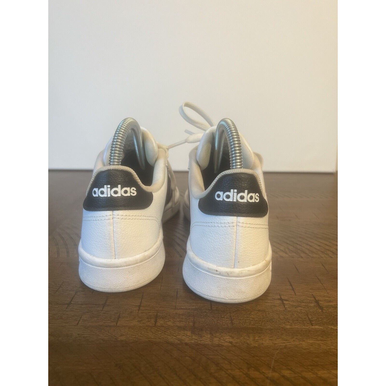Adidas Adidas Sneakers Women's Size 6 White Black Athletic Shoes Size US 6 / IT 36 - 6 Thumbnail