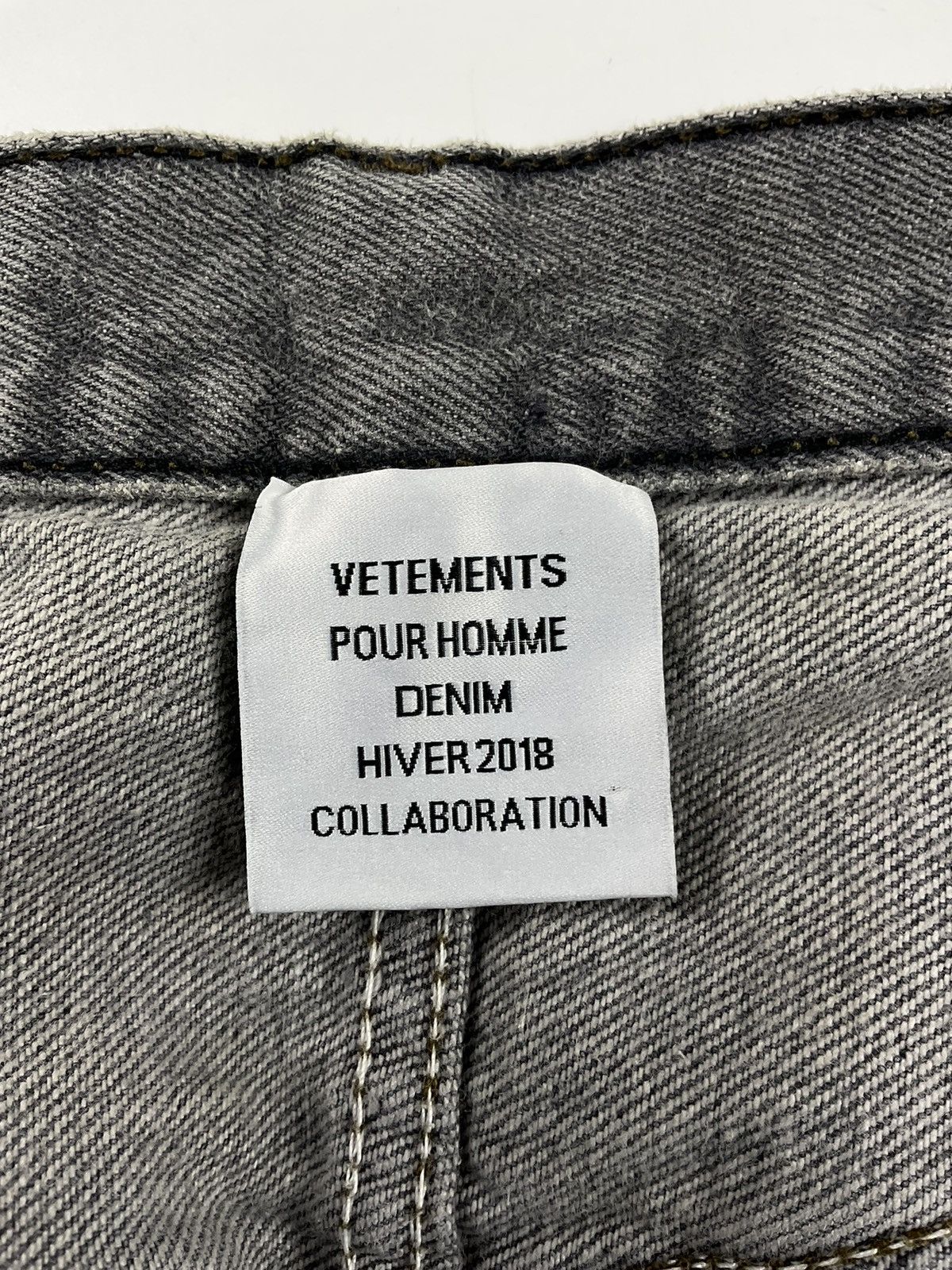 Vetements Vetements x Levis Embroidered Logo Size US 34 / EU 50 - 12 Thumbnail