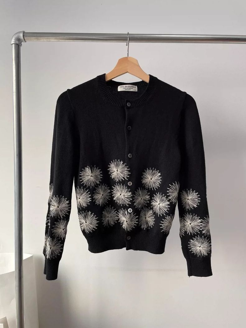 Comme des Garcons Comme Des Garcons size 均码 Fireworks embroidered sweater Size M / US 6-8 / IT 42-44 - 1 Thumbnail