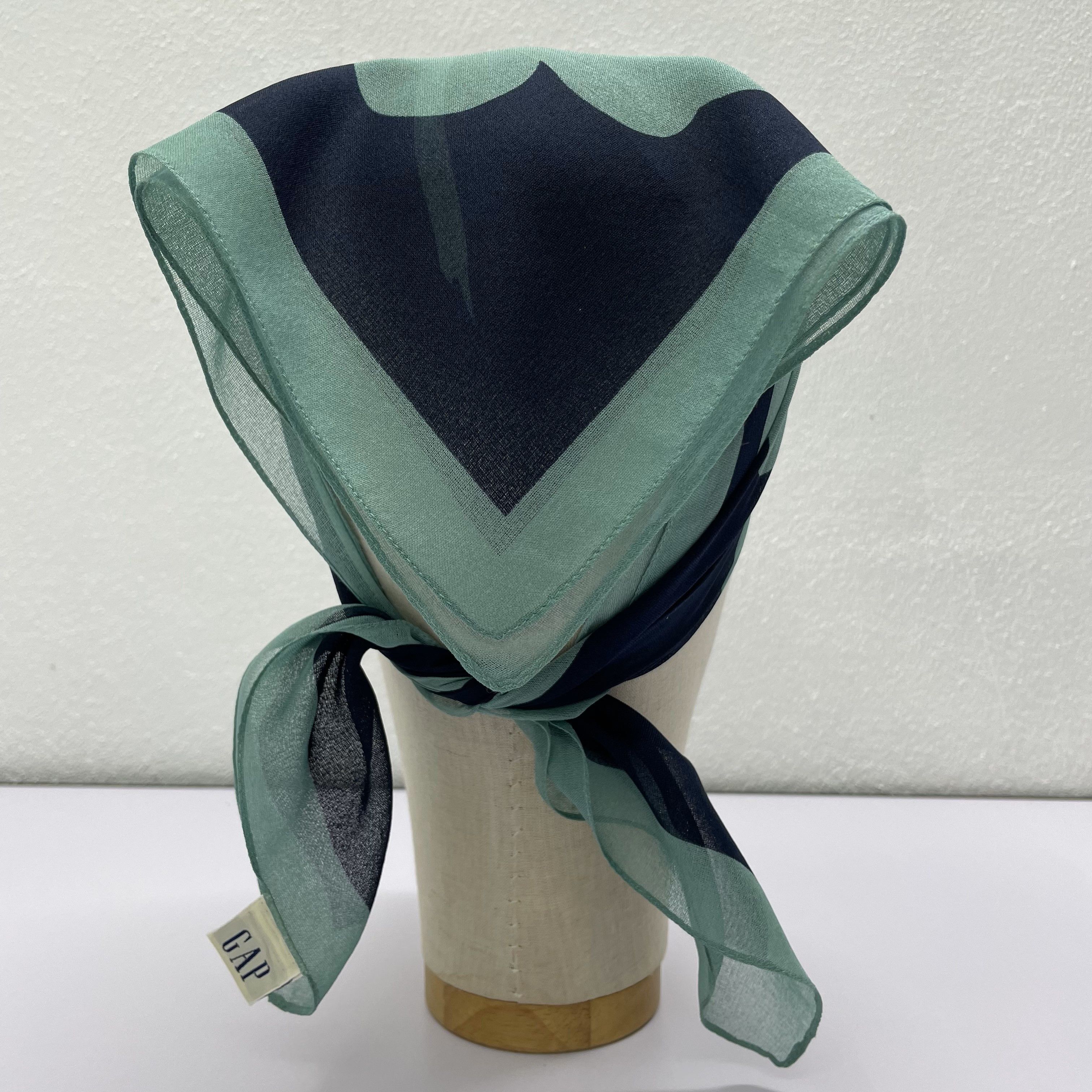 Gap GAP Handkerchief / Neckerchief / Bandana - 4330 Size ONE SIZE - 2 Thumbnail