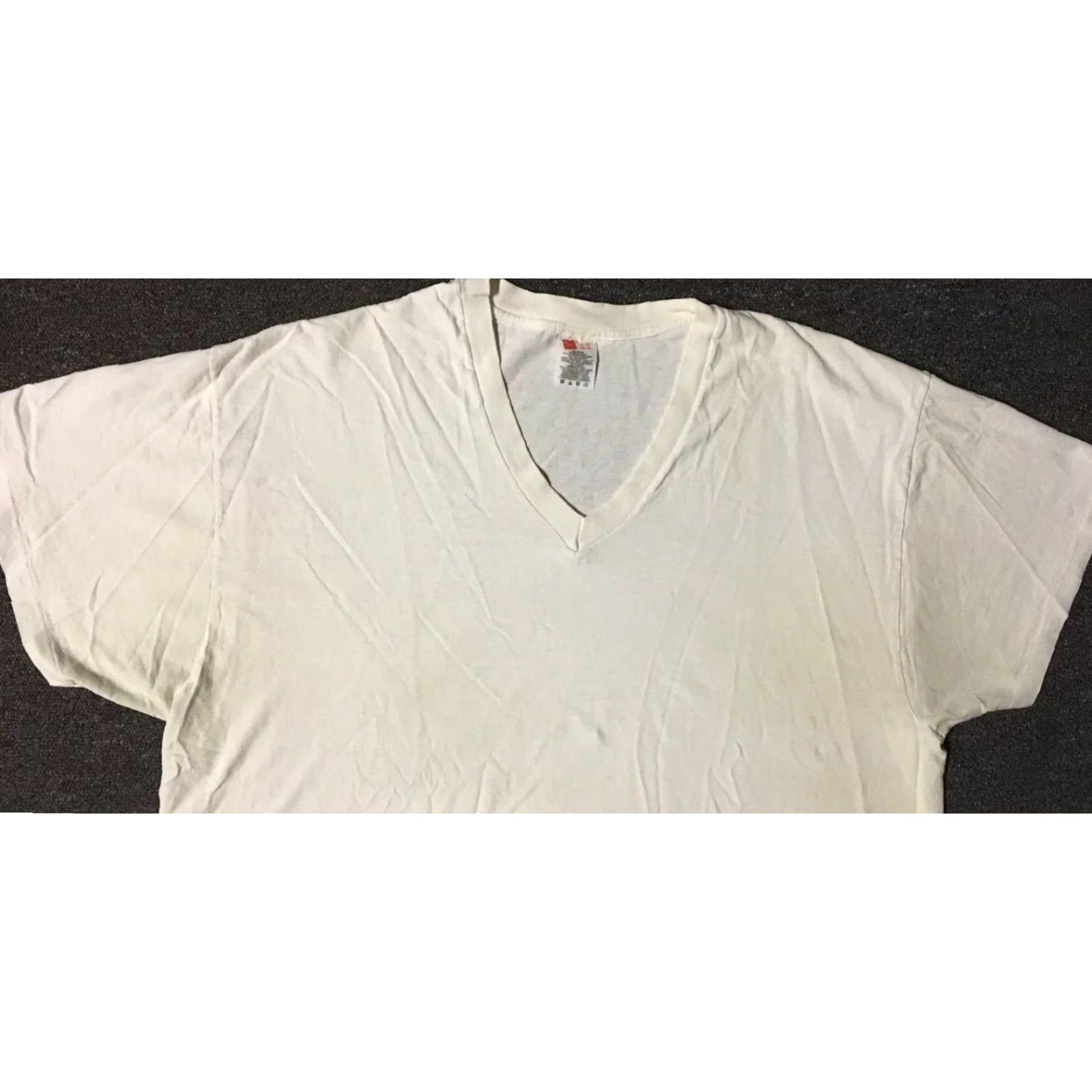 Hanes VINTAGE Hanes 90s Faded Distressed V Neck Shirt XL White T-Shirt Men Short Sleeve Grunge Punk Skate Surf Biker 90s Womens Mens Girls Boys? Size US XL / EU 56 / 4 - 6 Thumbnail