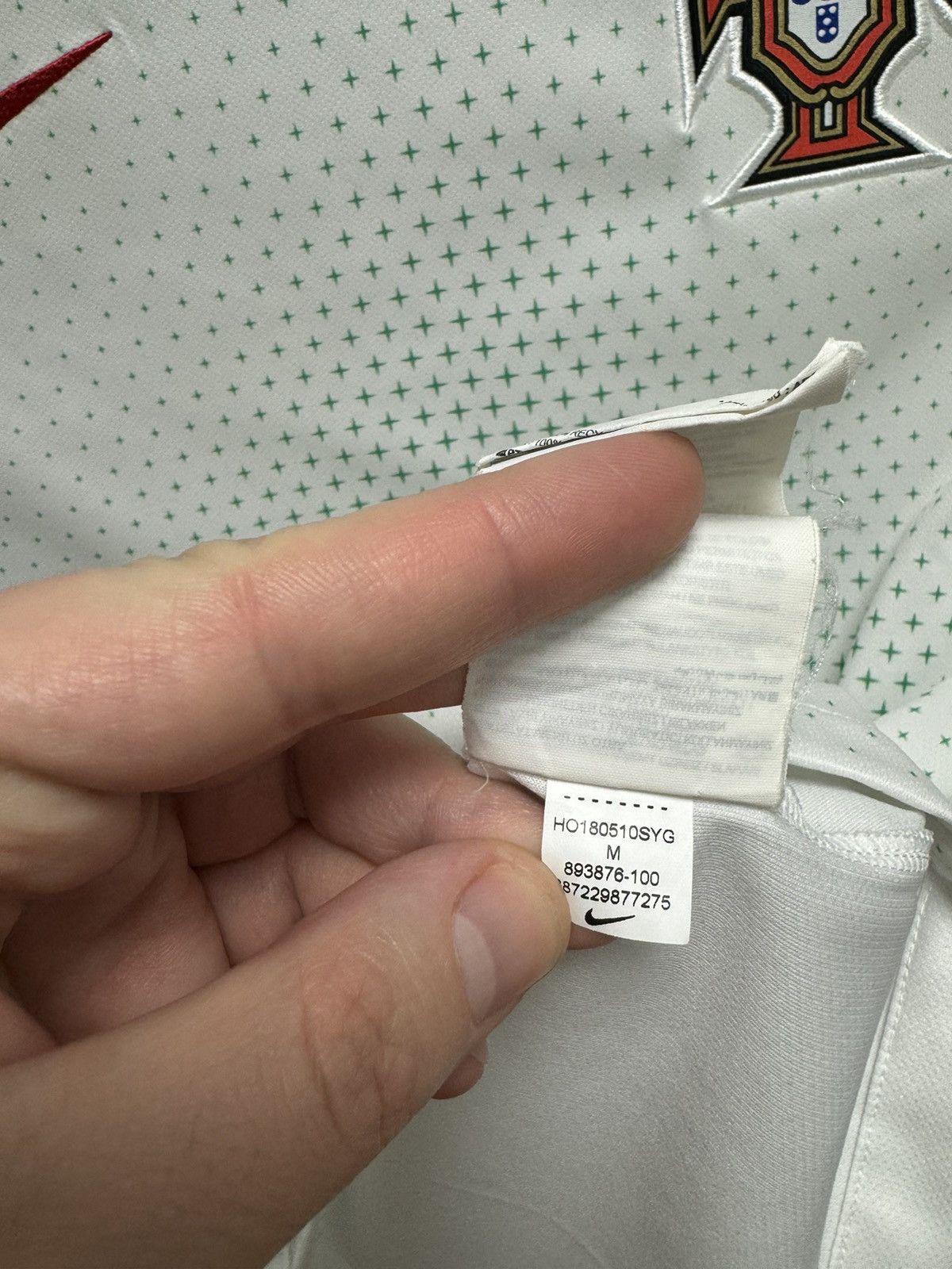 Nike Nike Portugal soccer jersey Away 2018/2019 M sz Size US M / EU 48-50 / 2 - 7 Thumbnail