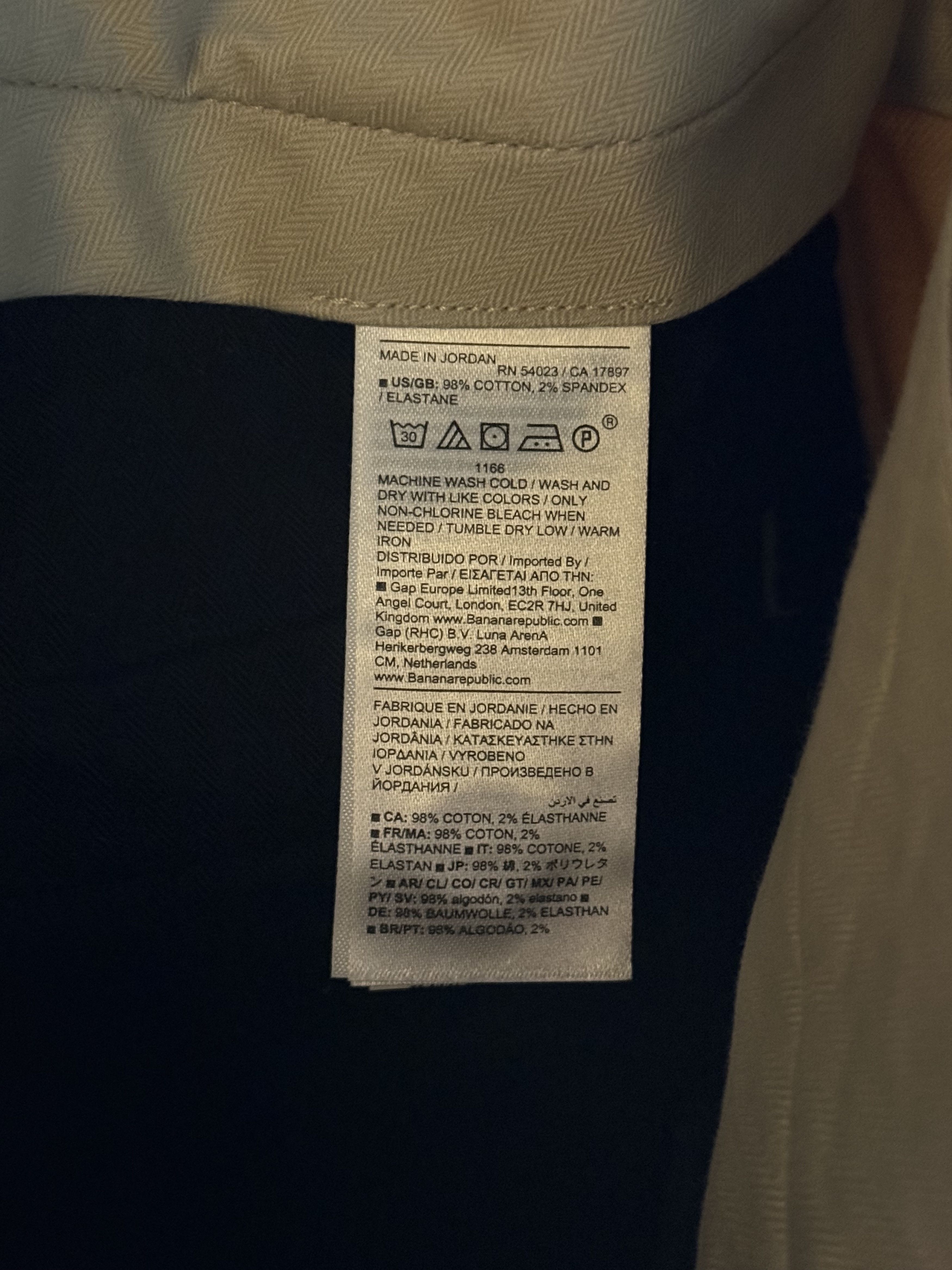 Banana Republic Pleated Banana Republic Chino Khakis Size US 34 / EU 50 - 4 Thumbnail