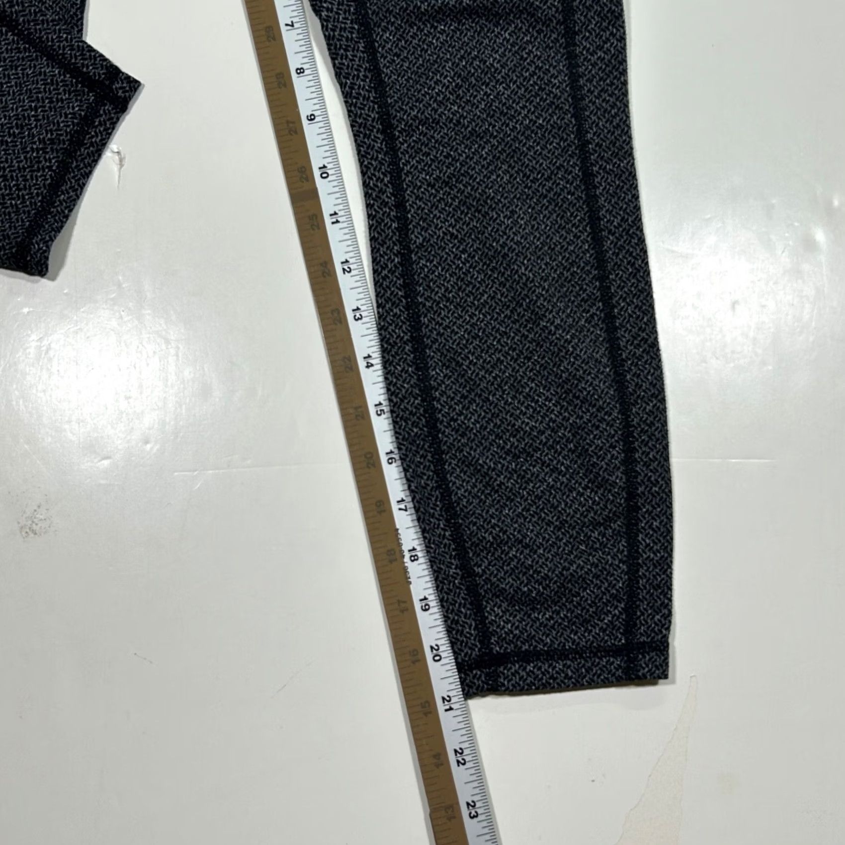 Athleta Athleta Leggings Capri High Rise Print Womens SP Petite XS-PP Black Skinny Knit Nylon Polyester Spandex Yoga Running Gym Activewear Womens Size 24" / US 00 / IT 34 - 7 Thumbnail