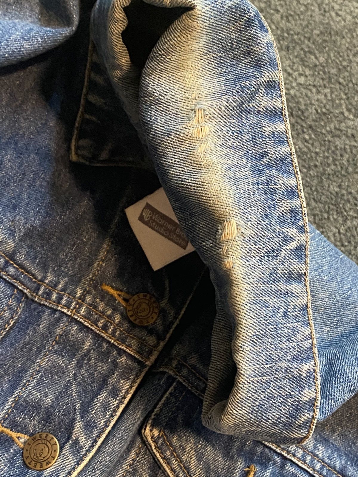If Six Was Nine × Vintage VINTAGE Y2K TWEETY DENIM JACKET Size US L / EU 52-54 / 3 - 7 Thumbnail