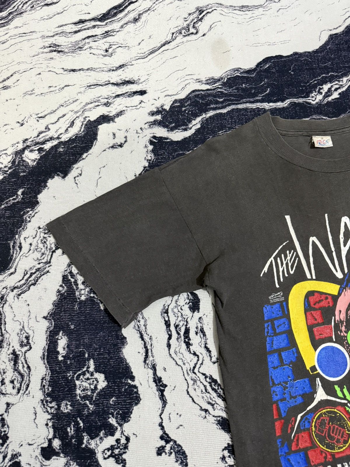 Band Tees Vintage pink floyd the wall live in berlin 90 concert tshirt Size US M / EU 48-50 / 2 - 8 Thumbnail