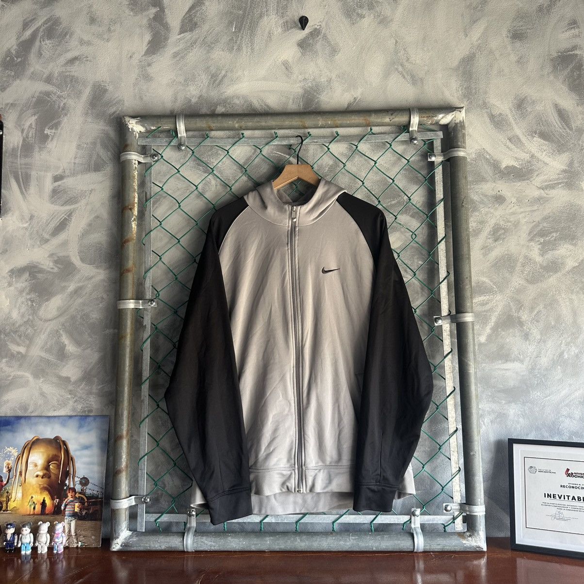 Vintage Vintage Nike Track Jacket Mens XL Gray Black Embroidered Size US XL / EU 56 / 4 - 1 Thumbnail