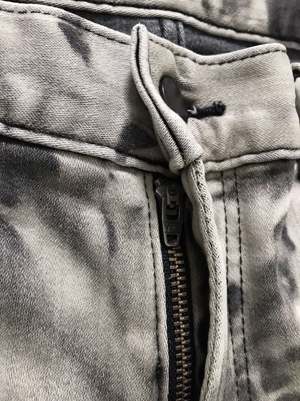 Japanese Brand Uniqlo Bleach Acid Wash Heattech Stretchable Denim Jeans Size US 31 - 10 Thumbnail