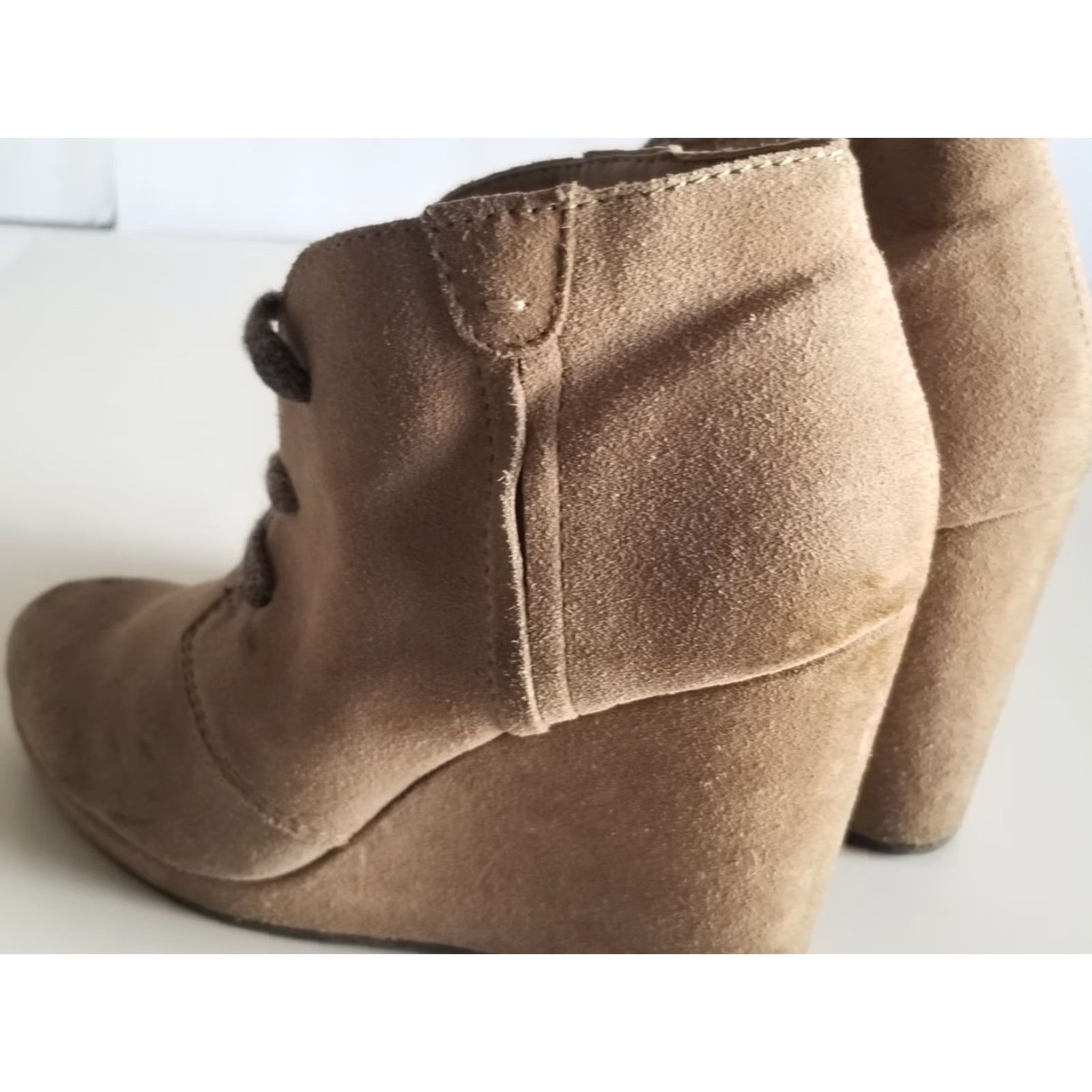 Dolce Vita Dolce Vita Womens Size 9 Tan Suede Lace Up Wedge Heel Ankle Booties Boots Shoes Shoe Block Heeled Ankle Bootie Shoe Size US 9 / IT 39 - 4 Thumbnail