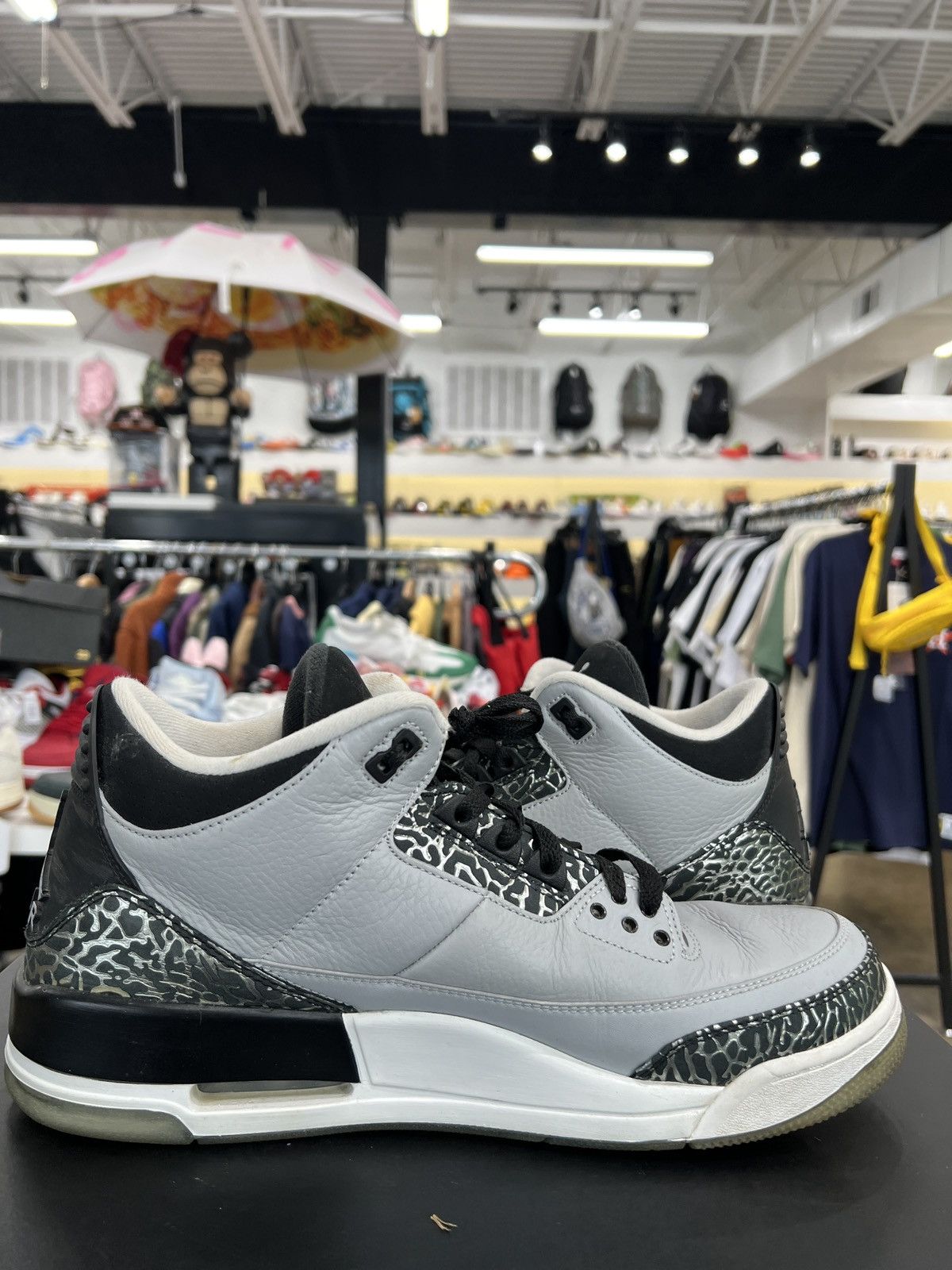Jordan Brand Air Jordan 3 Wolf Grey Sz. 12 (2014) Size US 12 / EU 45 - 4 Thumbnail