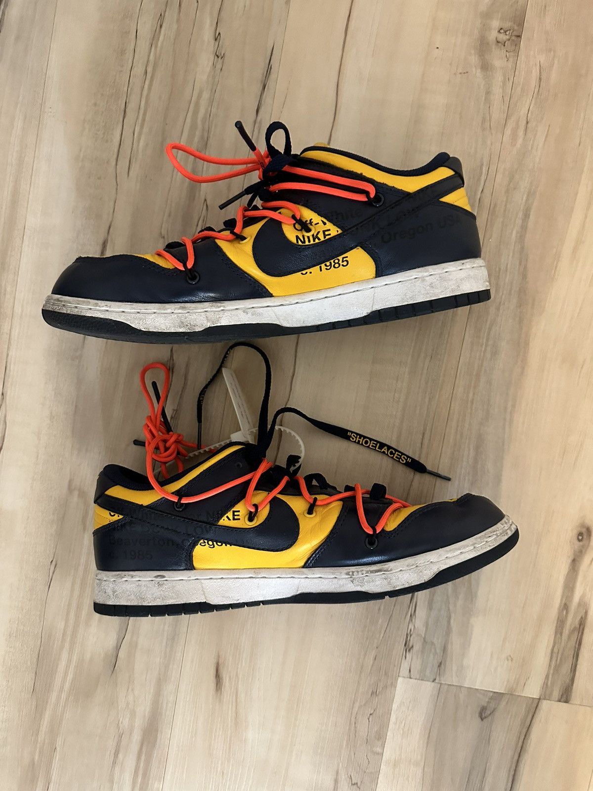 Off-White Off-White x Nike Dunk Low "University Gold" - US M 11 Size US 11 / EU 44 - 2 Thumbnail