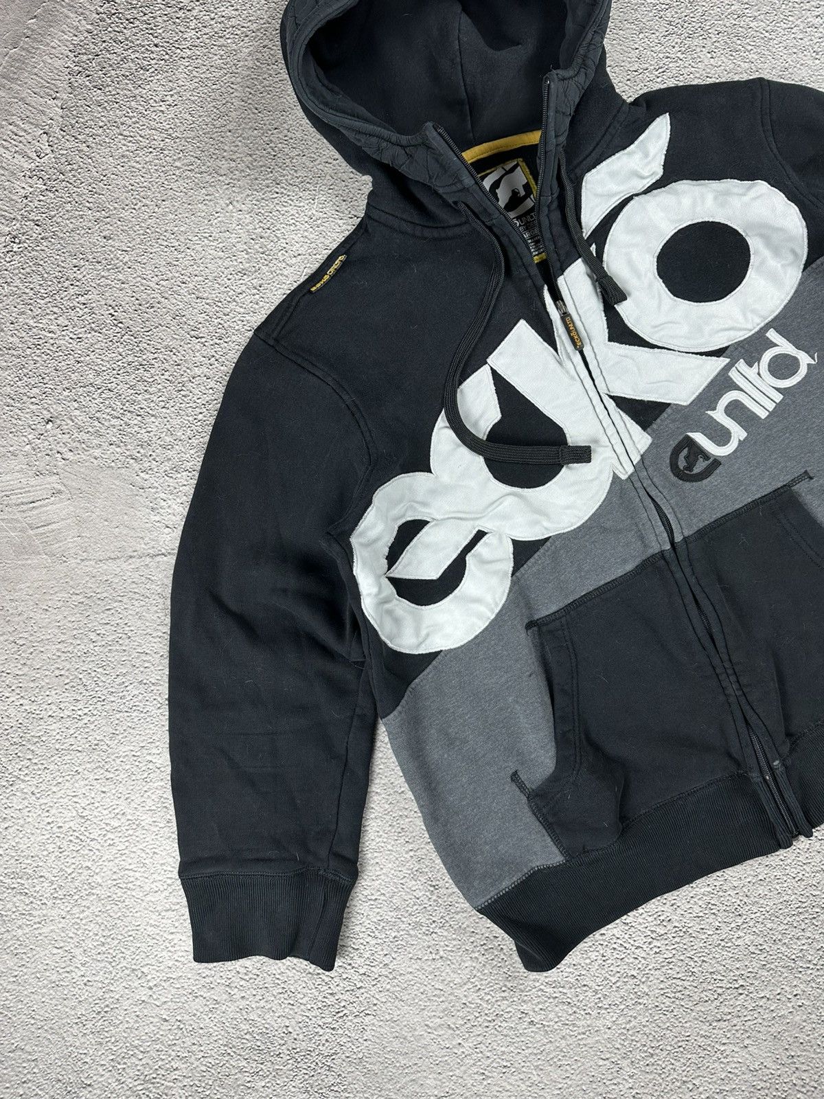 Ecko Unltd. Vintage Ecko Unltd Full Zip Hoodie Big Logo Y2K Japan Faded Size US XL / EU 56 / 4 - 5 Thumbnail