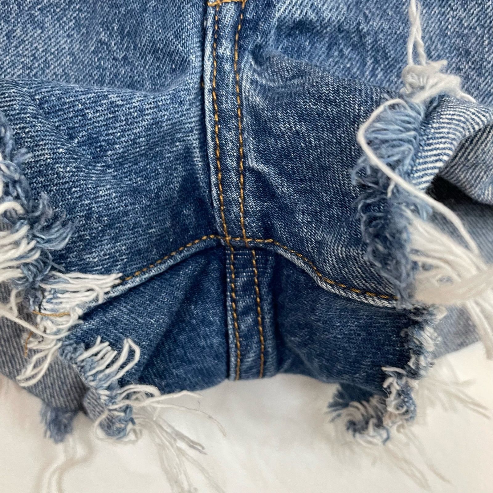 Levi's Levis 501 Shorts 31 Women Button Fly Casual Distressed Denim Size 33" - 3 Thumbnail