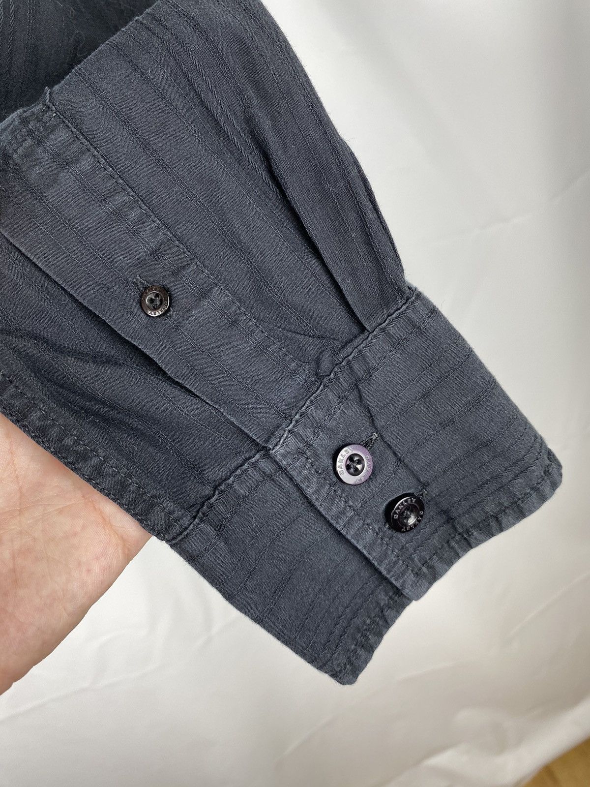 Oakley Oakley Vintage Button Up Shirt Big Logo size S Size US S / EU 44-46 / 1 - 12 Thumbnail