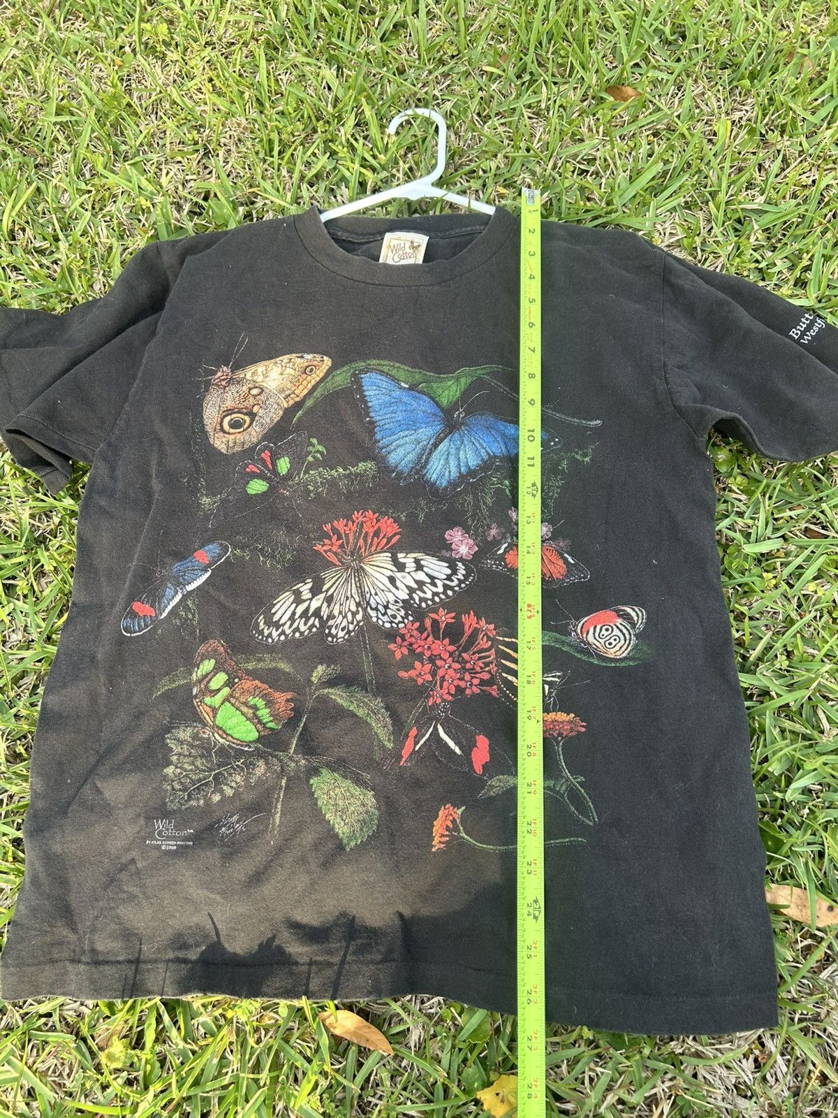Comfort Colors Butterfly vintage black t-shirt Size US M / EU 48-50 / 2 - 6 Thumbnail