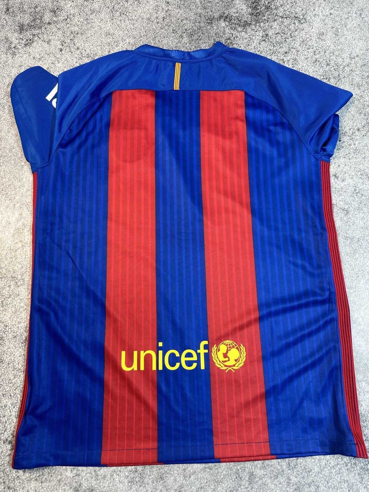 Nike Y2K Vintage Nike Barcelona Soccer Jersey Blokecore Style VTg Size US M / EU 48-50 / 2 - 5 Thumbnail