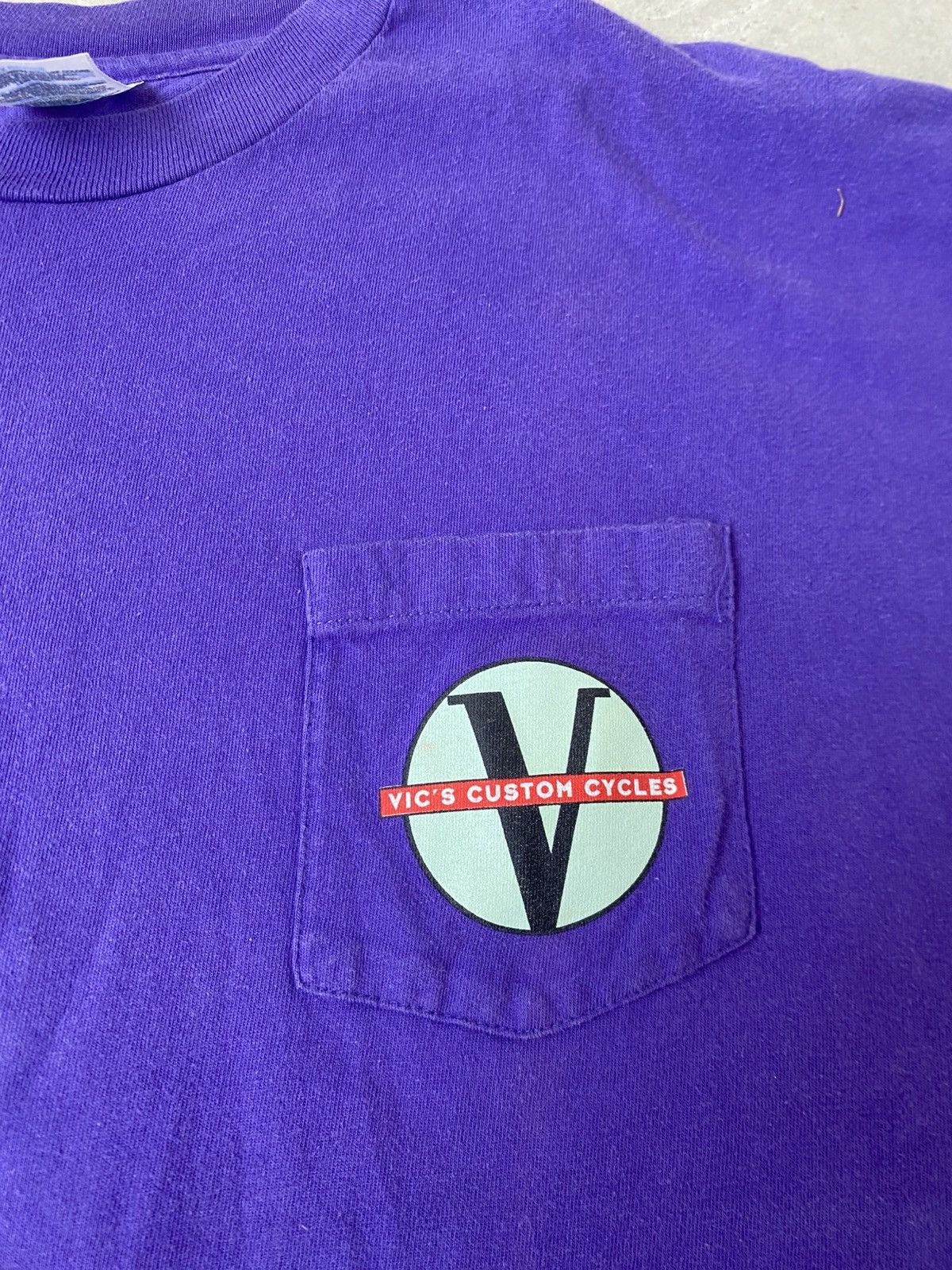 Hanes Vic’s Custom Cycle Motorcycle Pocket TShirt Size US XXL / EU 58 / 5 - 3 Thumbnail