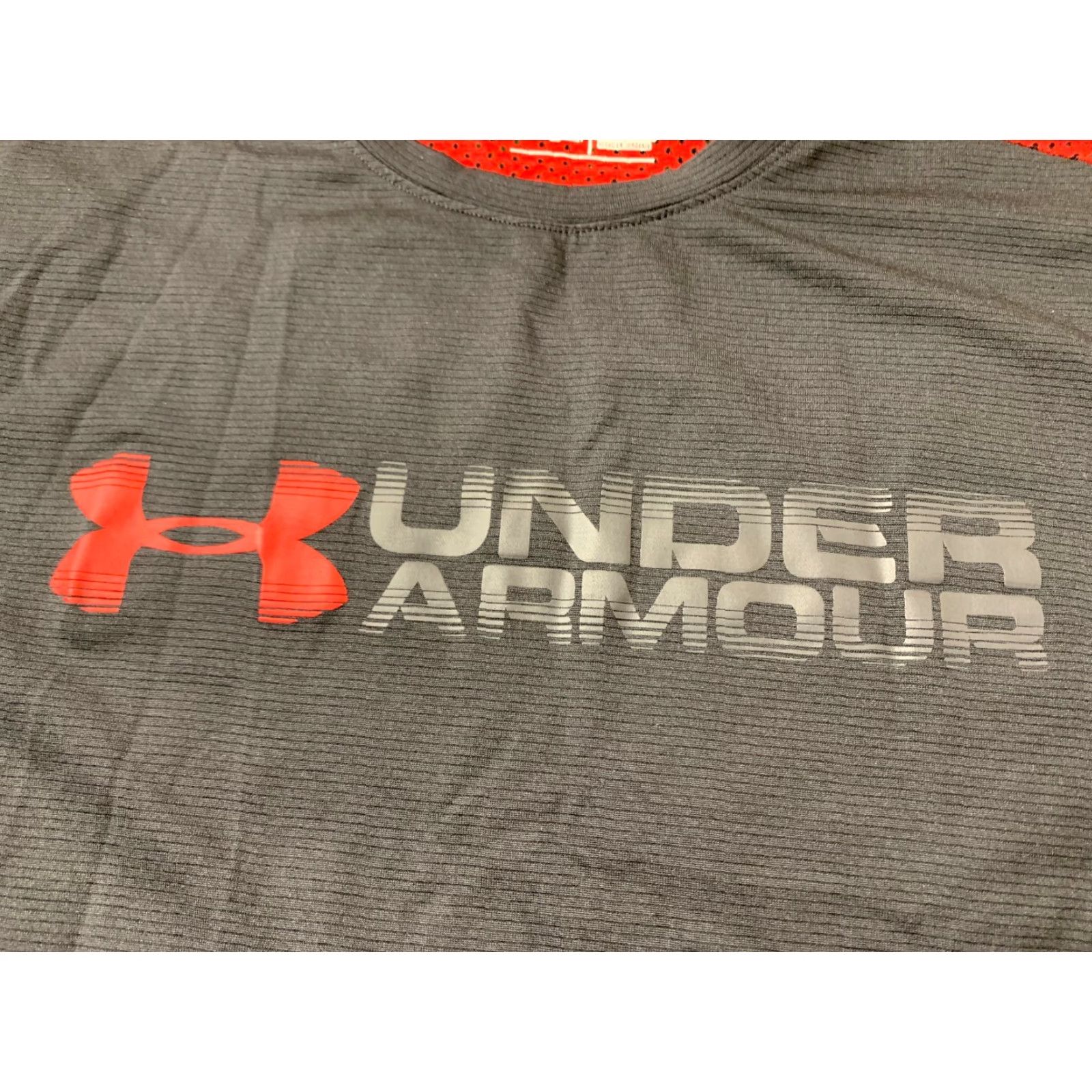 Under Armour UNDER ARMOUR HEATGEAR Shirt Men L Black and Red 2016 CrossFit Jersey 100% Polyester Short Sleeve Size US L / EU 52-54 / 3 - 4 Thumbnail