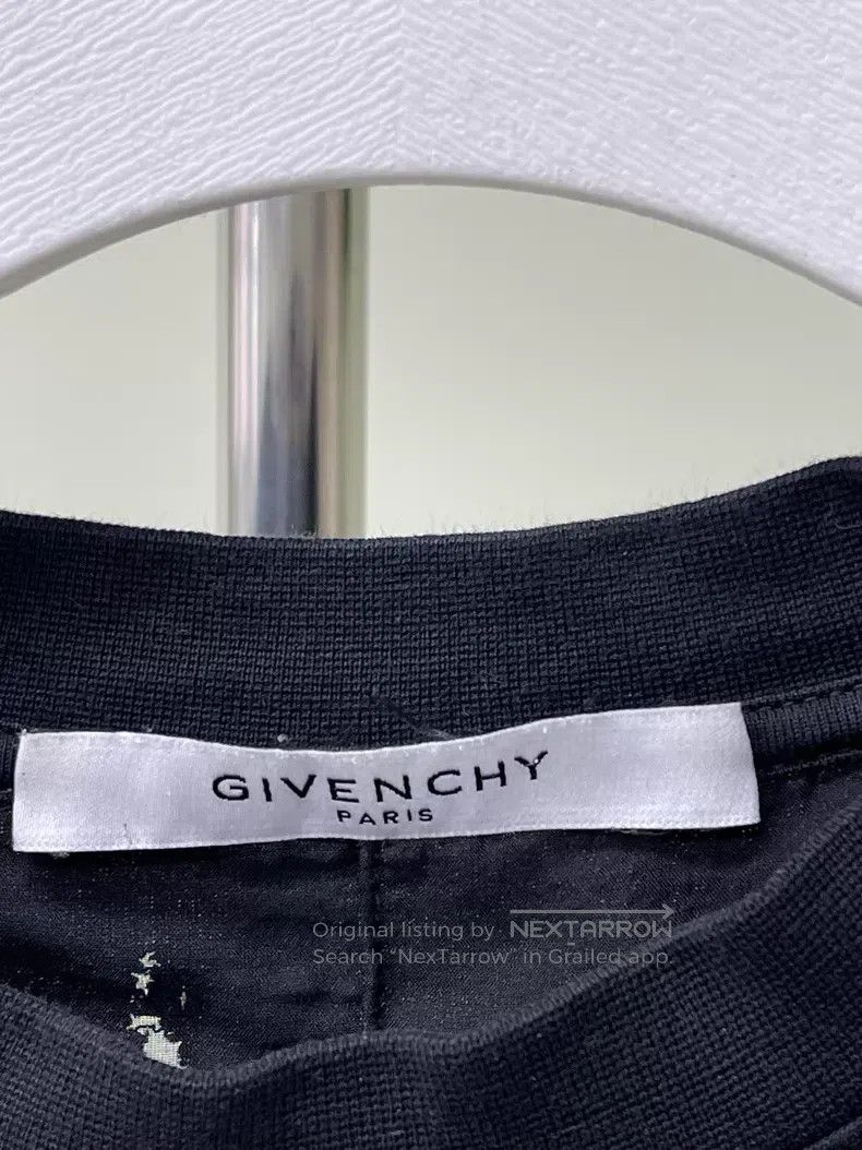 Givenchy Givenchy Letter Print Round Neck Ripped Short Sleeve Black Size US XS / EU 42 / 0 - 4 Thumbnail