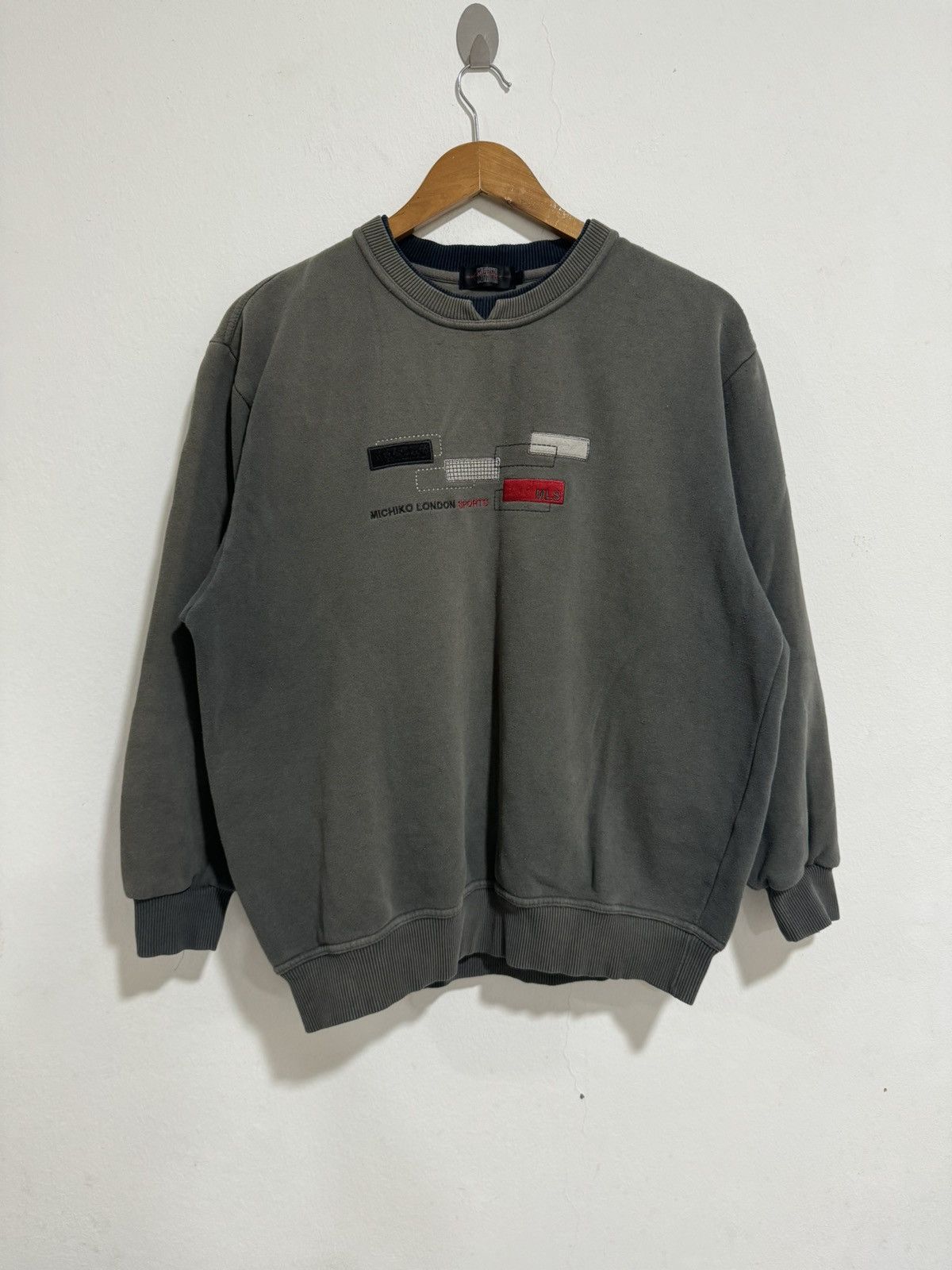 Japanese Brand × Michiko Koshino London × Vintage Vintage Faded Michiko London Sports Sweatshirt Size US L / EU 52-54 / 3 - 1 Thumbnail