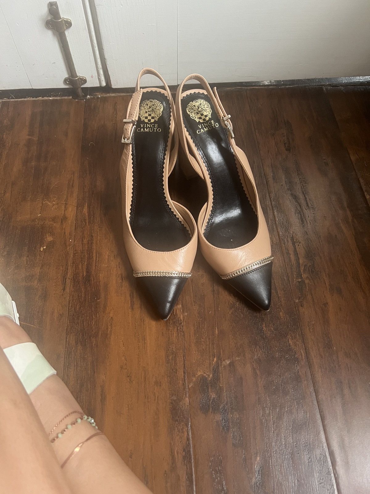 Vince Camuto Vince High Heel Pumps Size US 8.5 / IT 38.5 - 1 Thumbnail