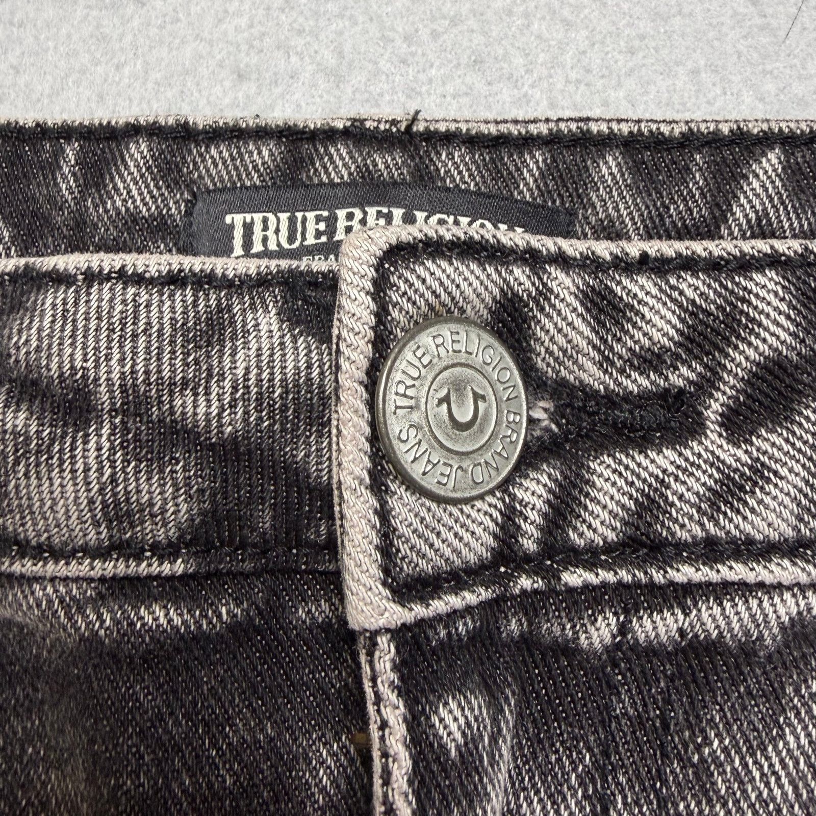 True Religion True Religion Women’s Vintage Cargo Midi Denim Skirt Size 26" / US 2 / IT 38 - 9 Thumbnail