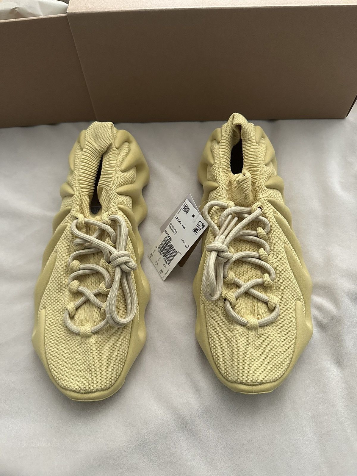 Yeezy Yeezy 450 Sulfur Size US 9.5 / EU 42-43 - 1 Thumbnail