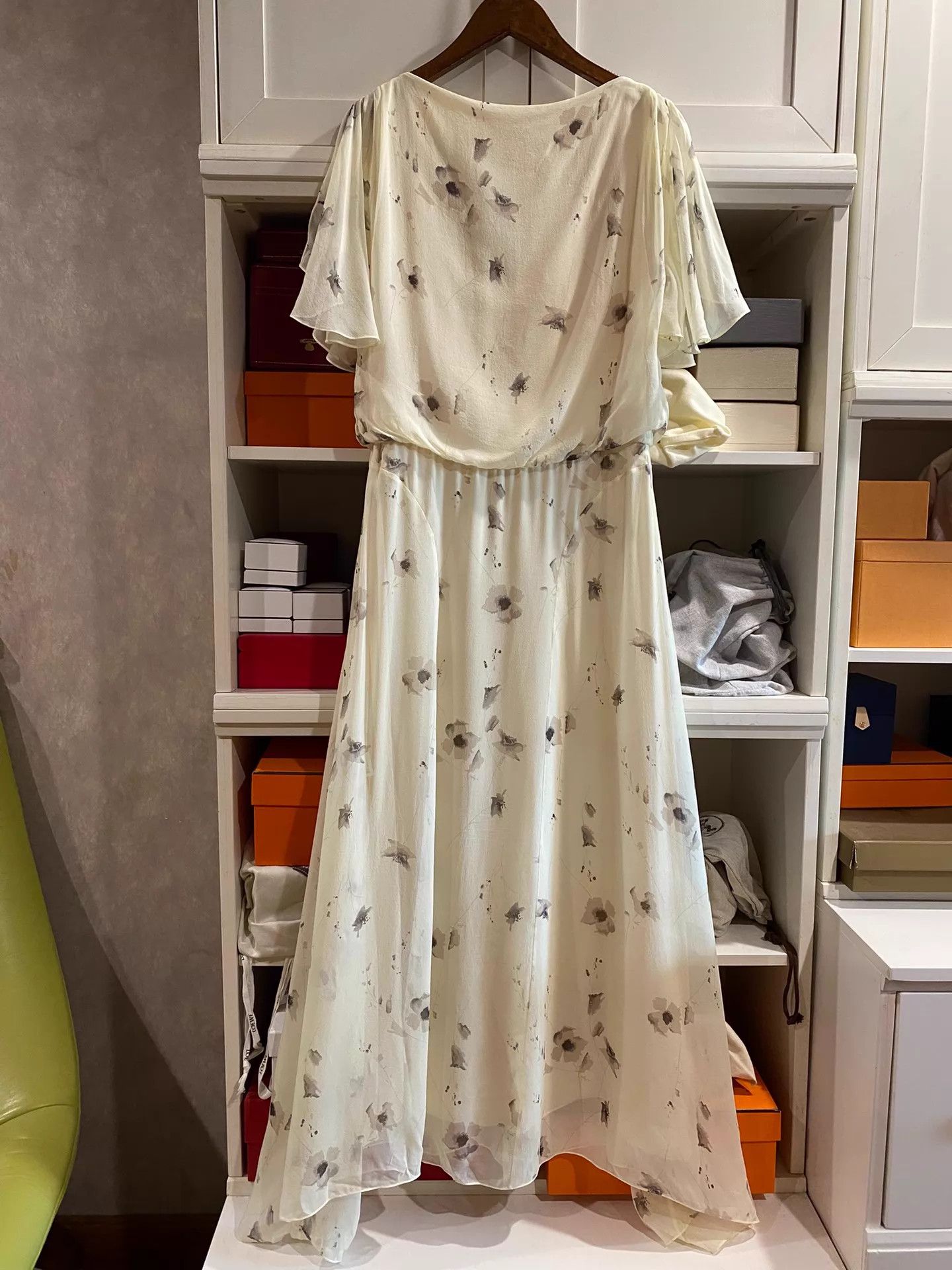 Celine CELINE Asymmetric Hem Light Dress Size 36 Elegant Size XS / US 0-2 / IT 36-38 - 2 Thumbnail