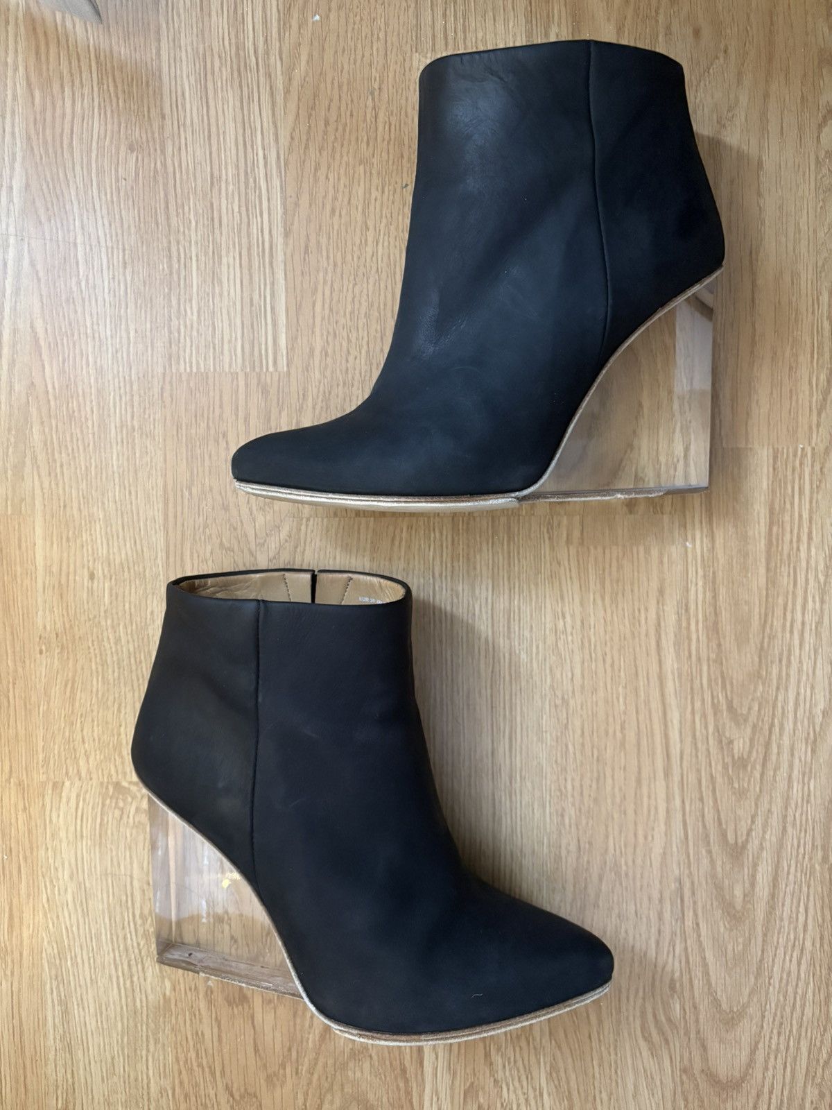 H&M × Maison Margiela H&M x Maison Martin Margiela Black Leather Boots Wedge Plexi Size US 7 / IT 37 - 3 Thumbnail