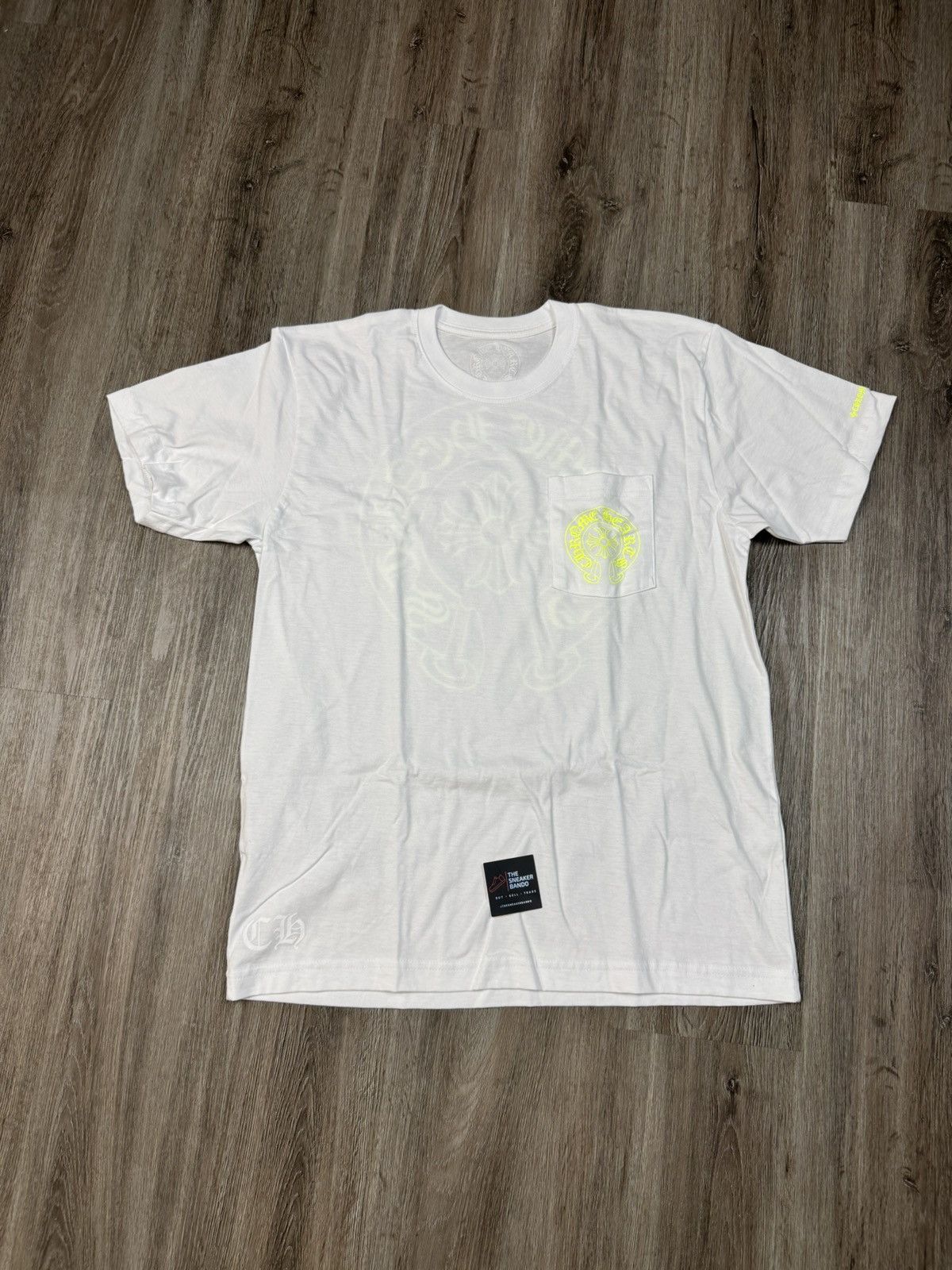 Chrome Hearts Chrome Hearts White Neon Horseshoe Pocket Tee Shirt Large Size US L / EU 52-54 / 3 - 3 Thumbnail