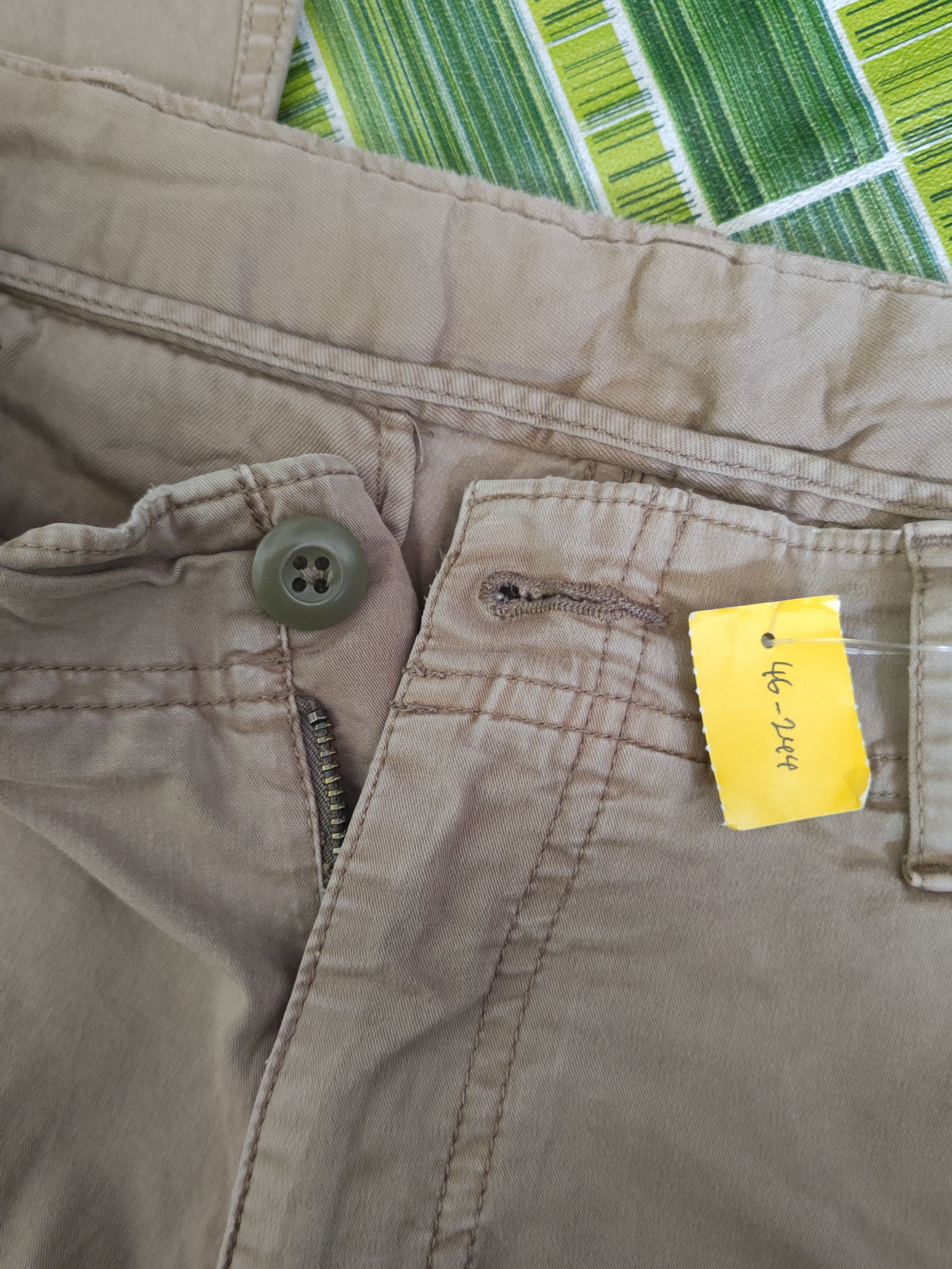Japanese Brand DL Uniqlo Beige Multipocket Cargo Pants #46-244T Size US 33 - 14 Thumbnail