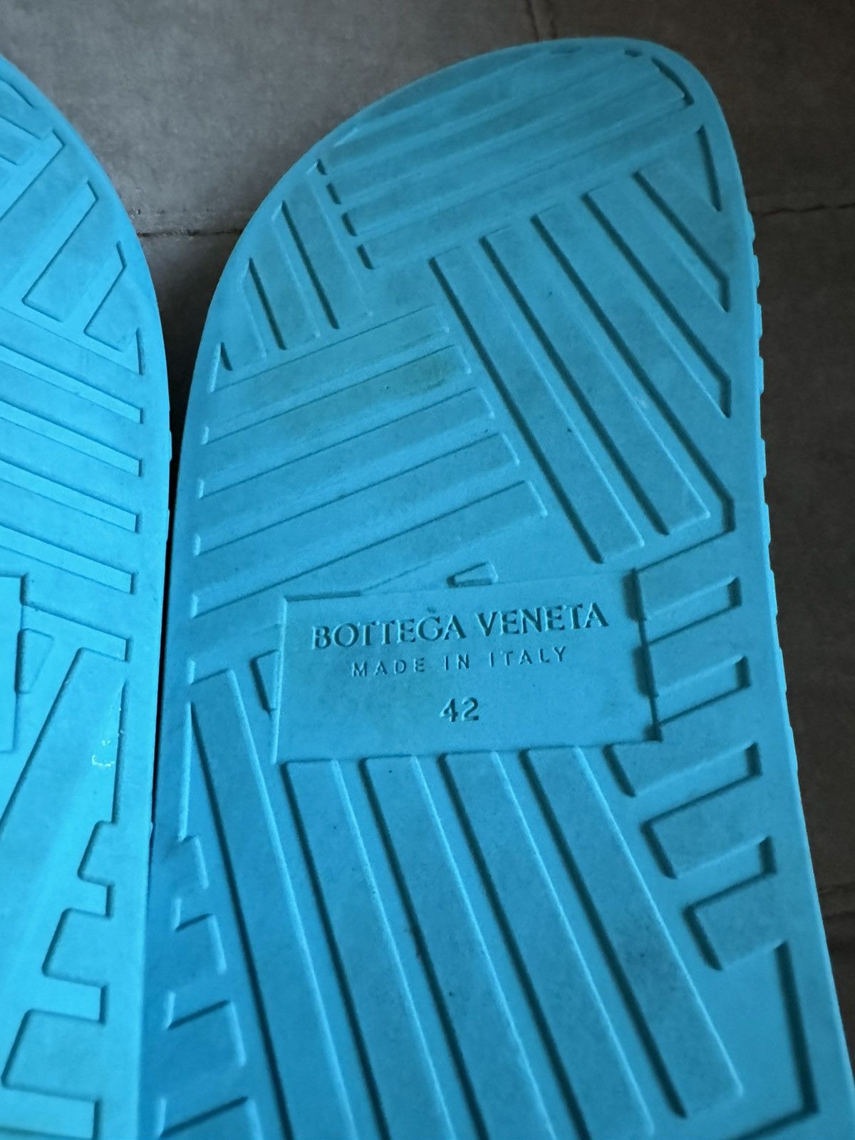 Bottega Veneta BOTTEGA VENETA sliders marked size 42 see tape measurements Size US 9 / EU 42 - 8 Thumbnail
