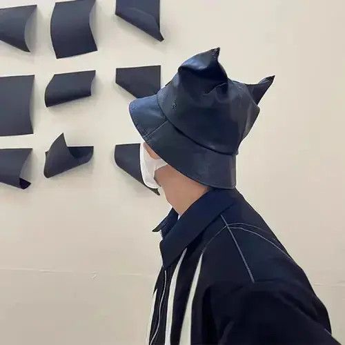 Other Design Leather Cowhorn Bucket Hat Size ONE SIZE - 2 Thumbnail