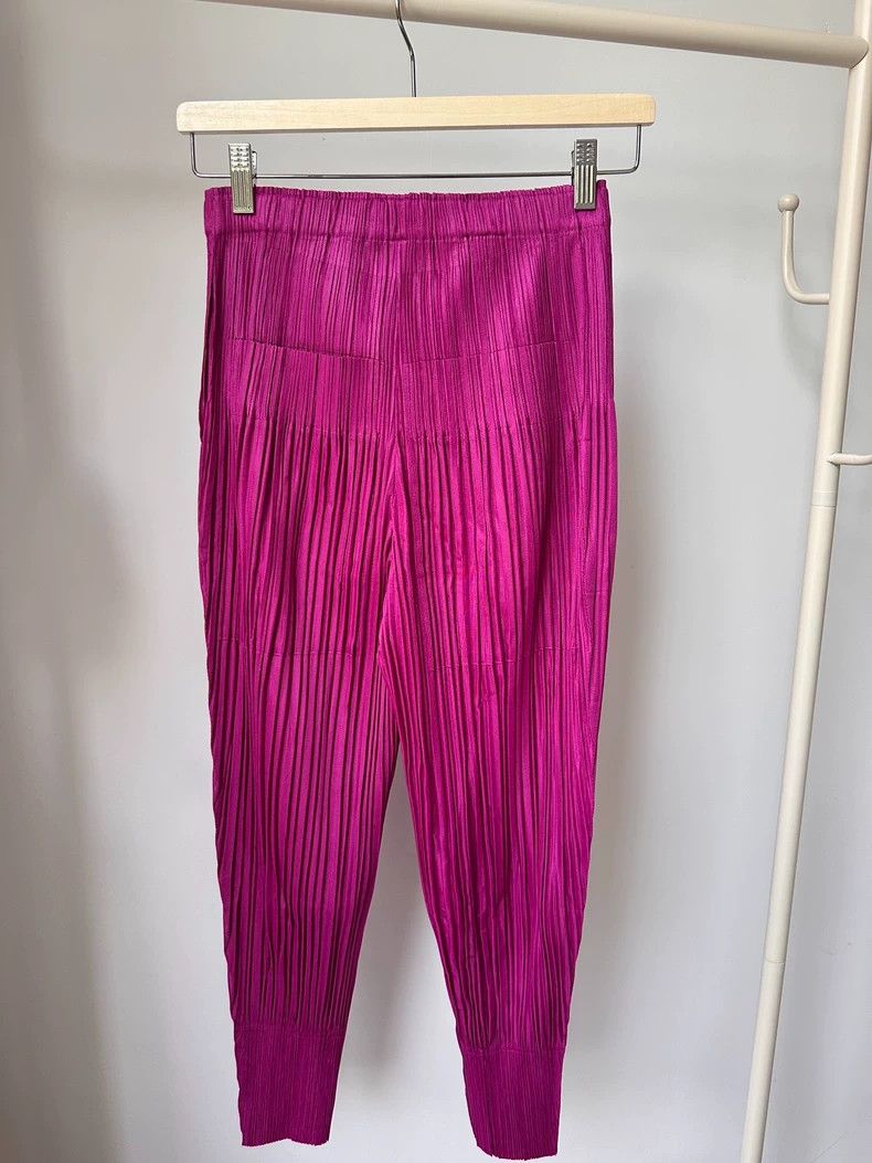 Issey Miyake Issey Miyake size:3 Red pleated puff pants Size 31" - 4 Thumbnail