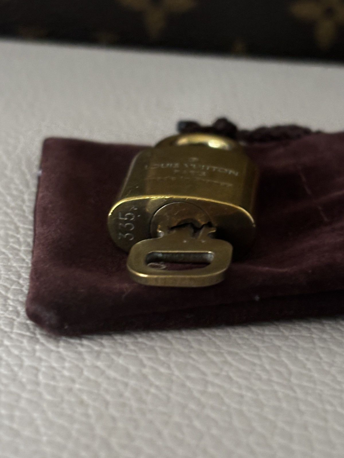 Louis Vuitton Louis Vuitton Lock And Key Size ONE SIZE - 4 Thumbnail