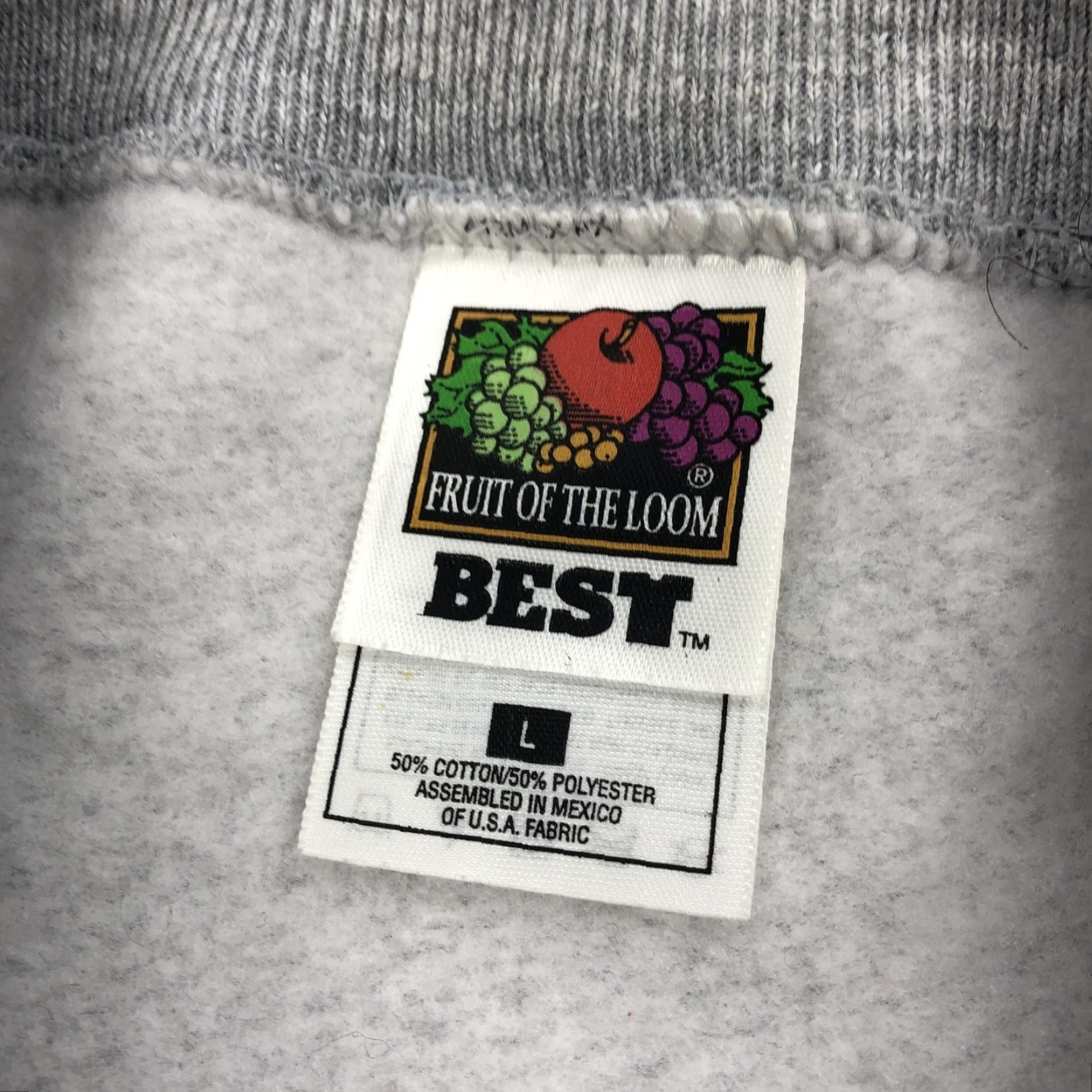 Fruit Of The Loom VINTAGE Fruit of the Loom Johnnie Mercers Pier Wrightsville Beach Crewneck L Pullover Sweatshirt Gray Mens 90s Nautical Retro Beach Size US L / EU 52-54 / 3 - 4 Thumbnail